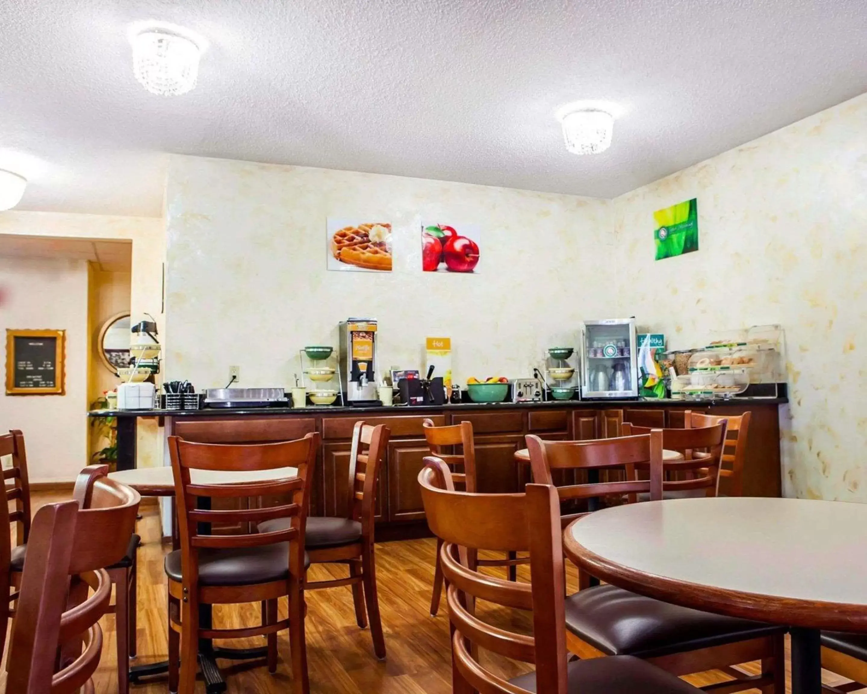 Restaurant/places to eat in Quality Inn & Suites Restaurant/places to eat in Quality Inn & Suites