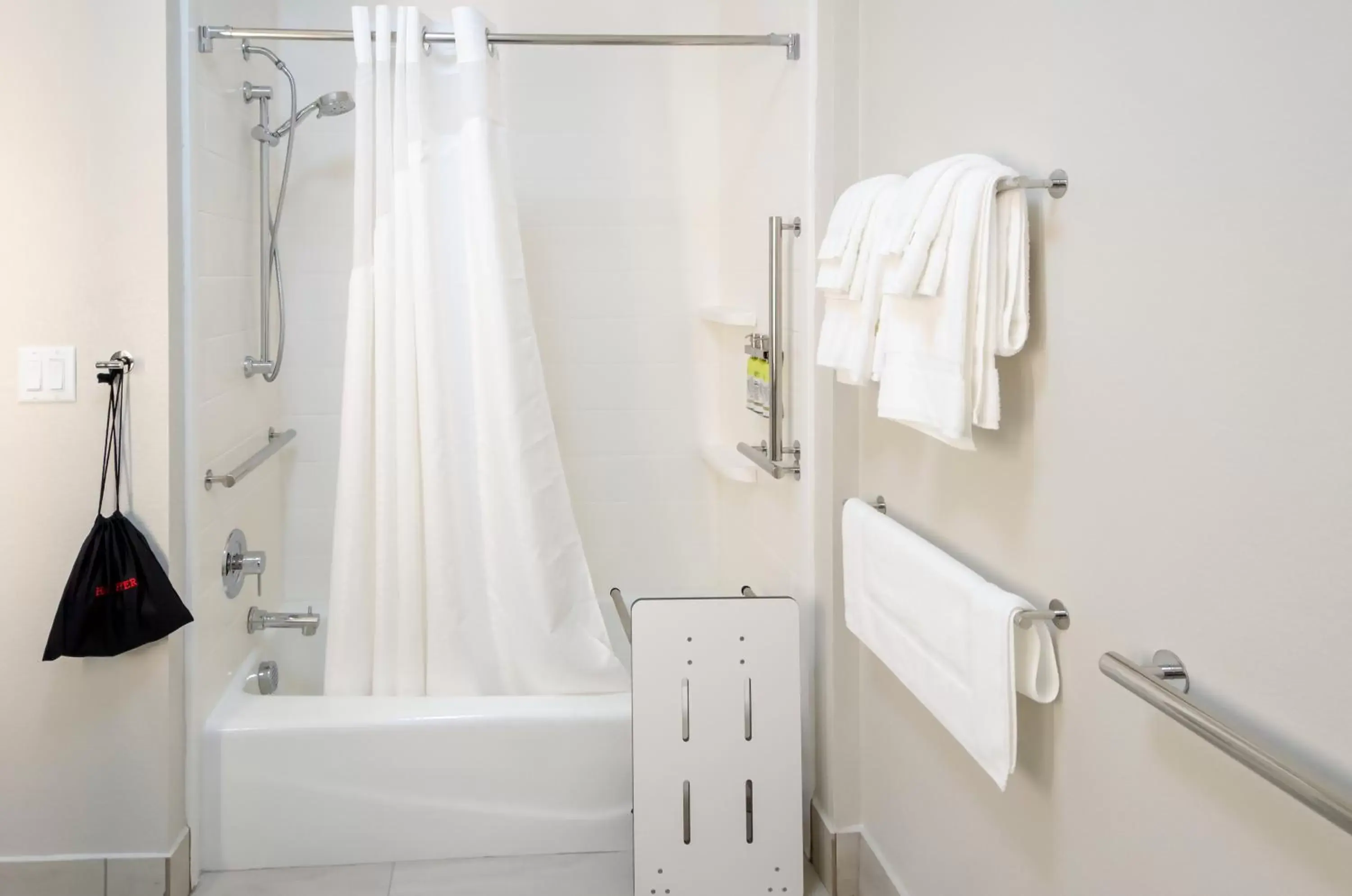 Bathroom in Holiday Inn Express & Suites Taylor, an IHG Hotel