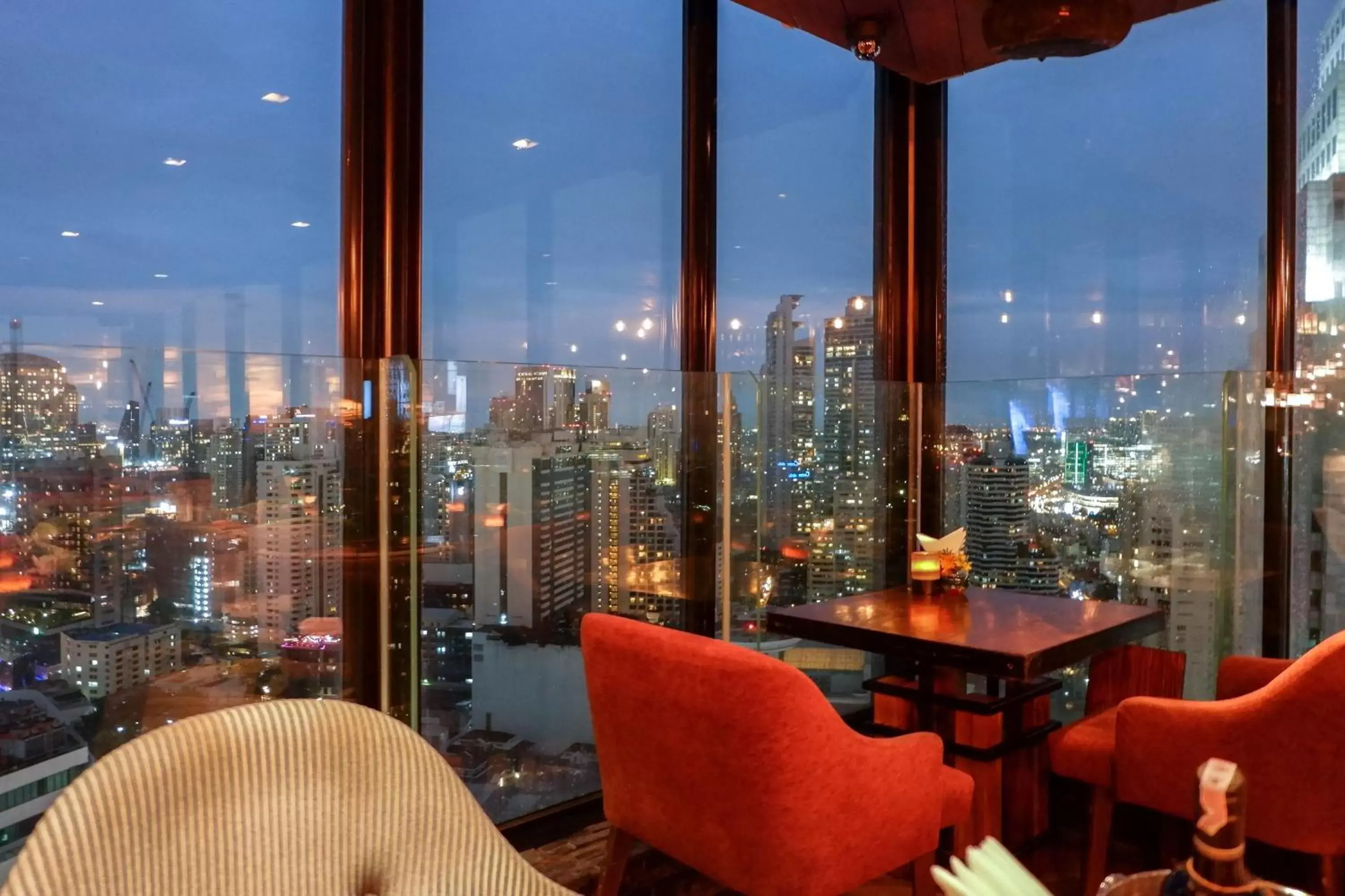 Restaurant/places to eat, City View in The Continent Boutique Hotel Bangkok Sukhumvit by Compass Hospitality