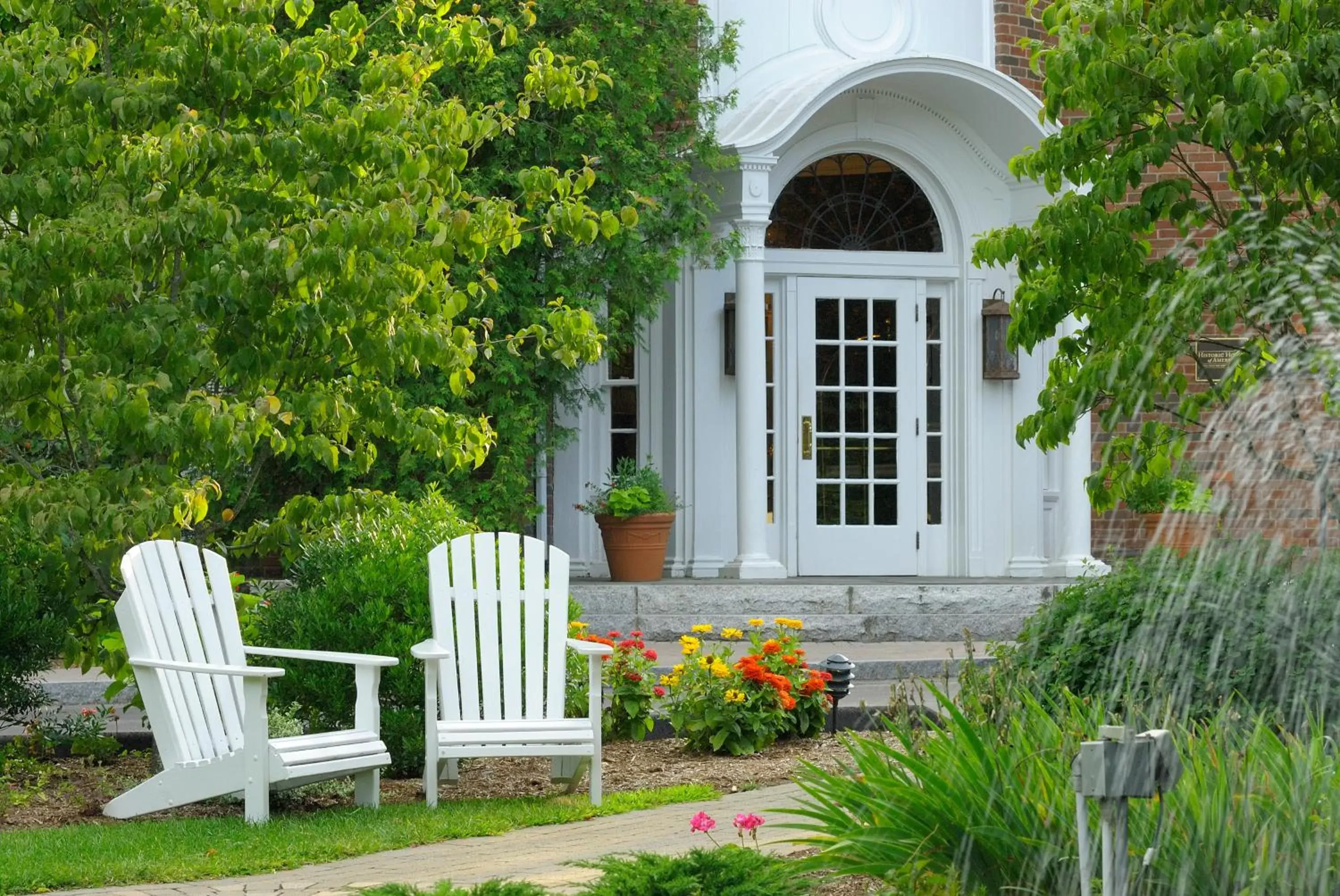 Facade/entrance in The Spa at Norwich Inn