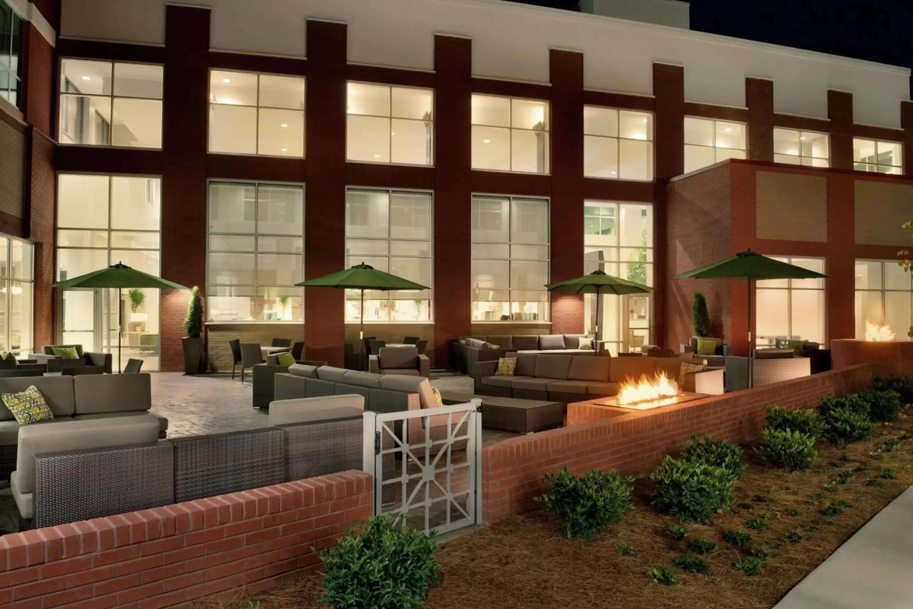 Patio in Embassy Suites Charlotte/Ayrsley