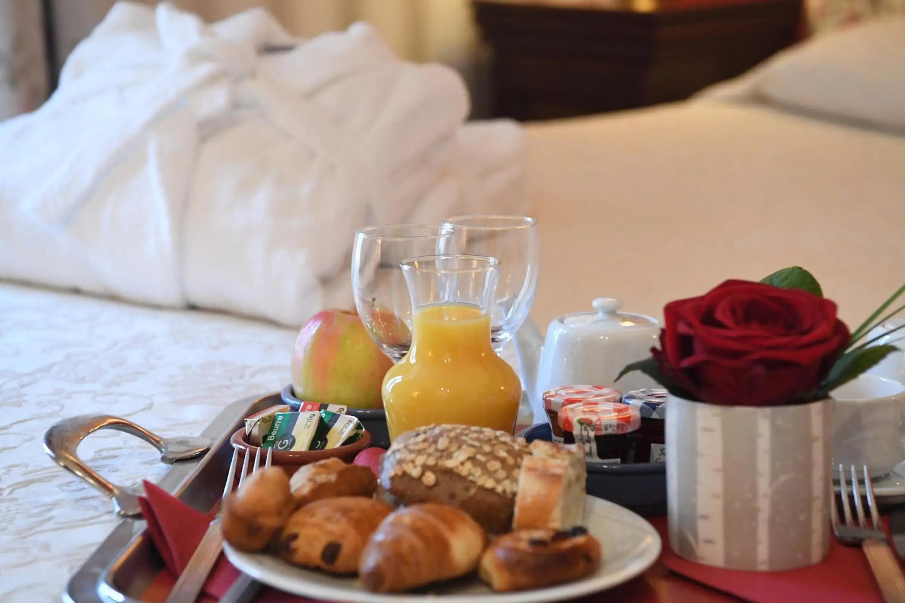 Bedroom in Hôtel Georges VI