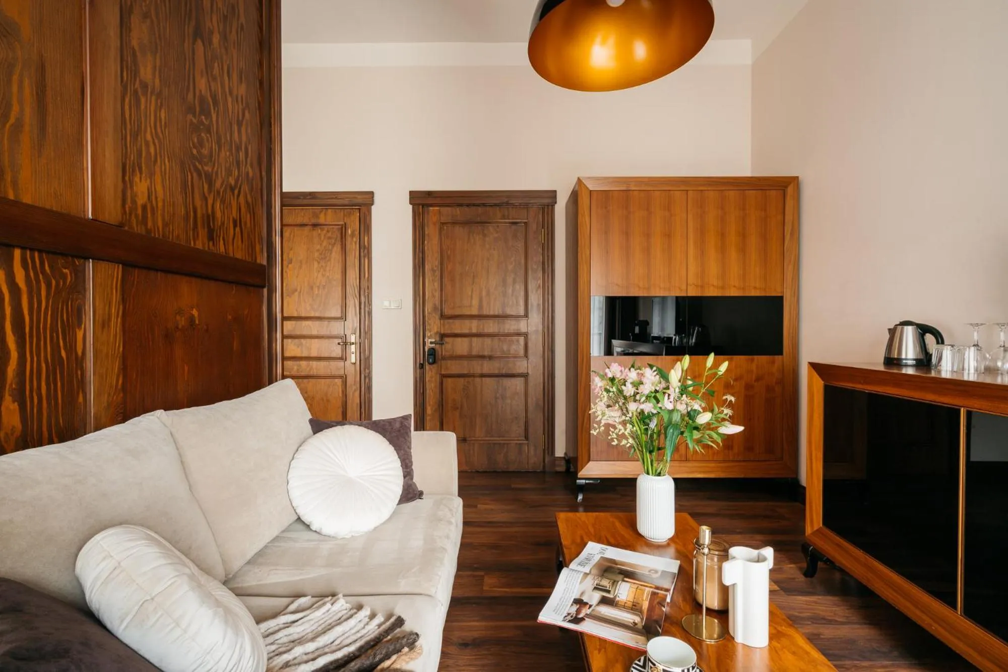 TV and multimedia in Topolowa Residence - LoftAffair Collection