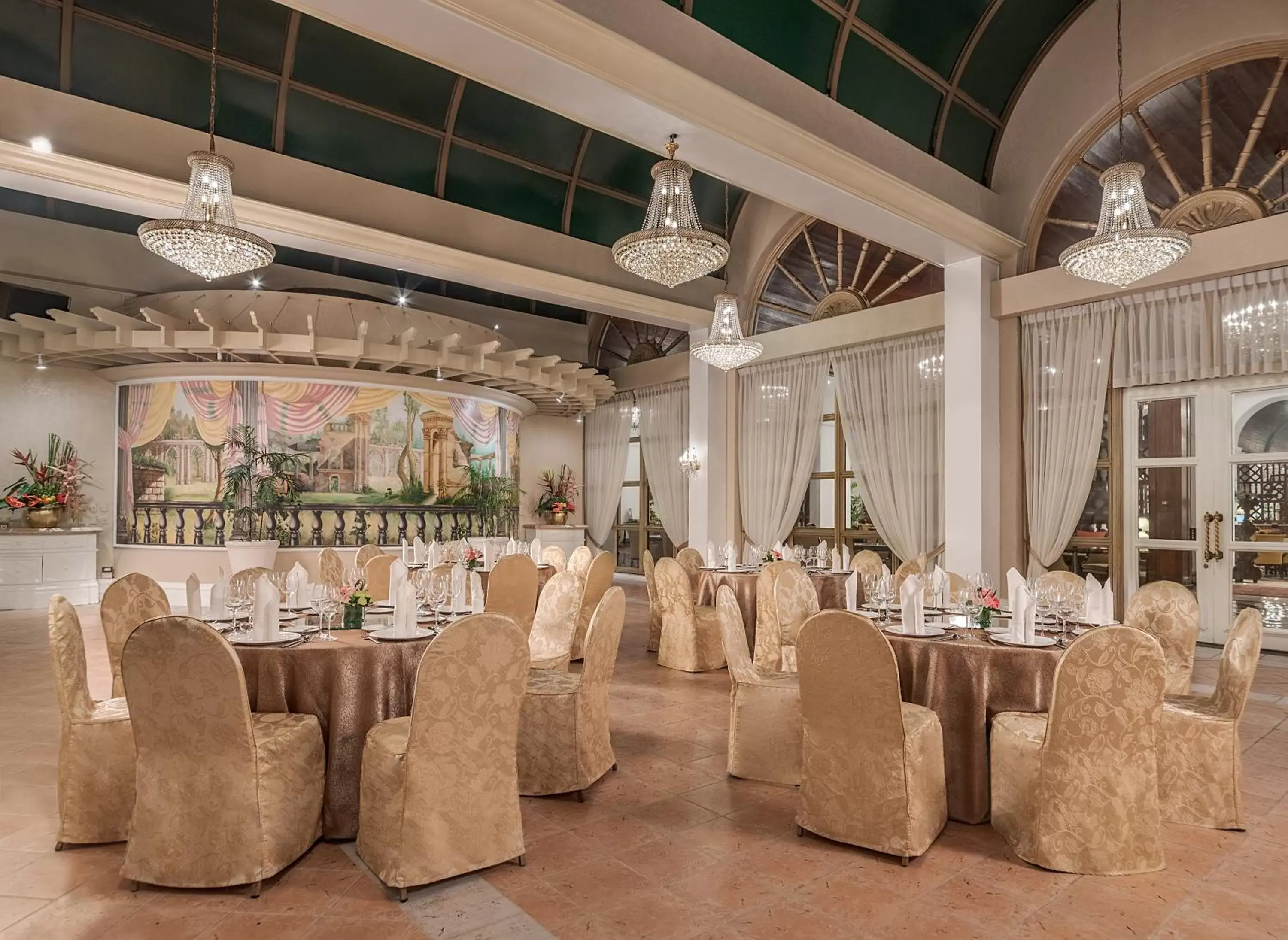 Banquet/Function facilities, Banquet Facilities in The Manila Hotel