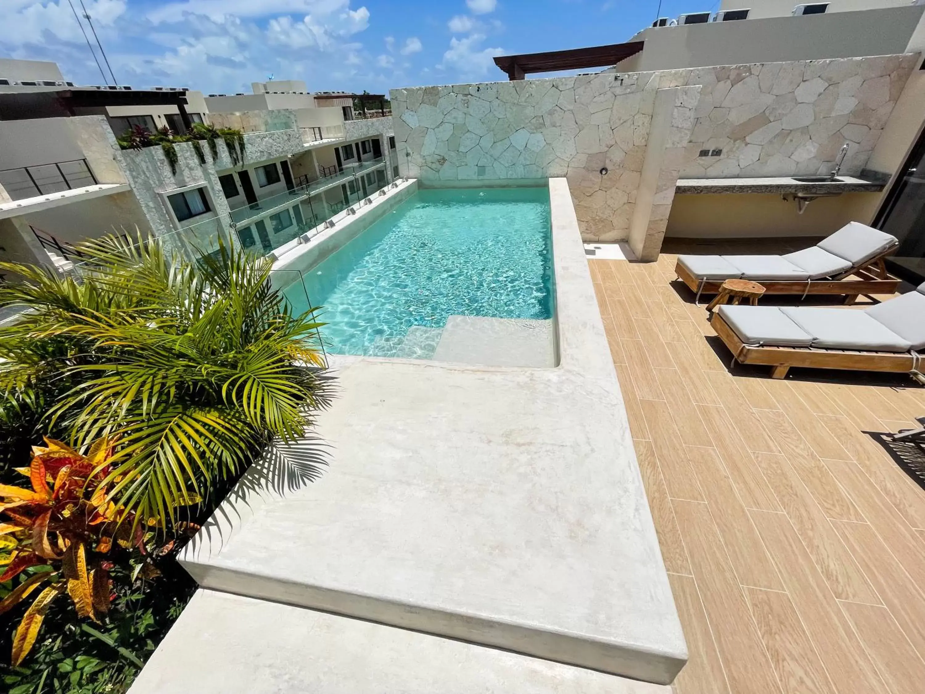 Swimming Pool in Apartment and Penthouse Blue Luxury Kukulkan Tulum