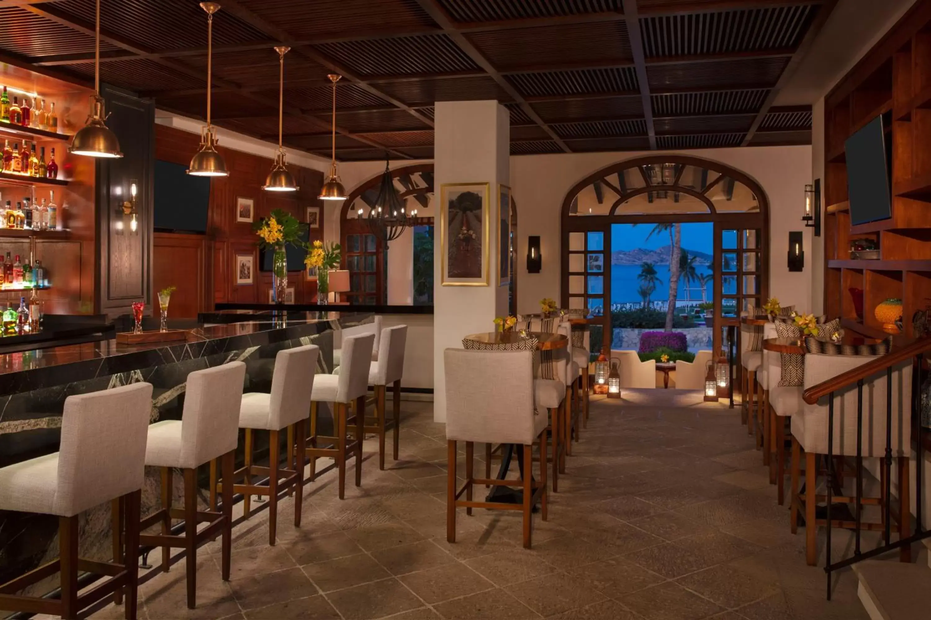 Lounge or bar, Restaurant/Places to Eat in Zoetry Casa del Mar Los Cabos