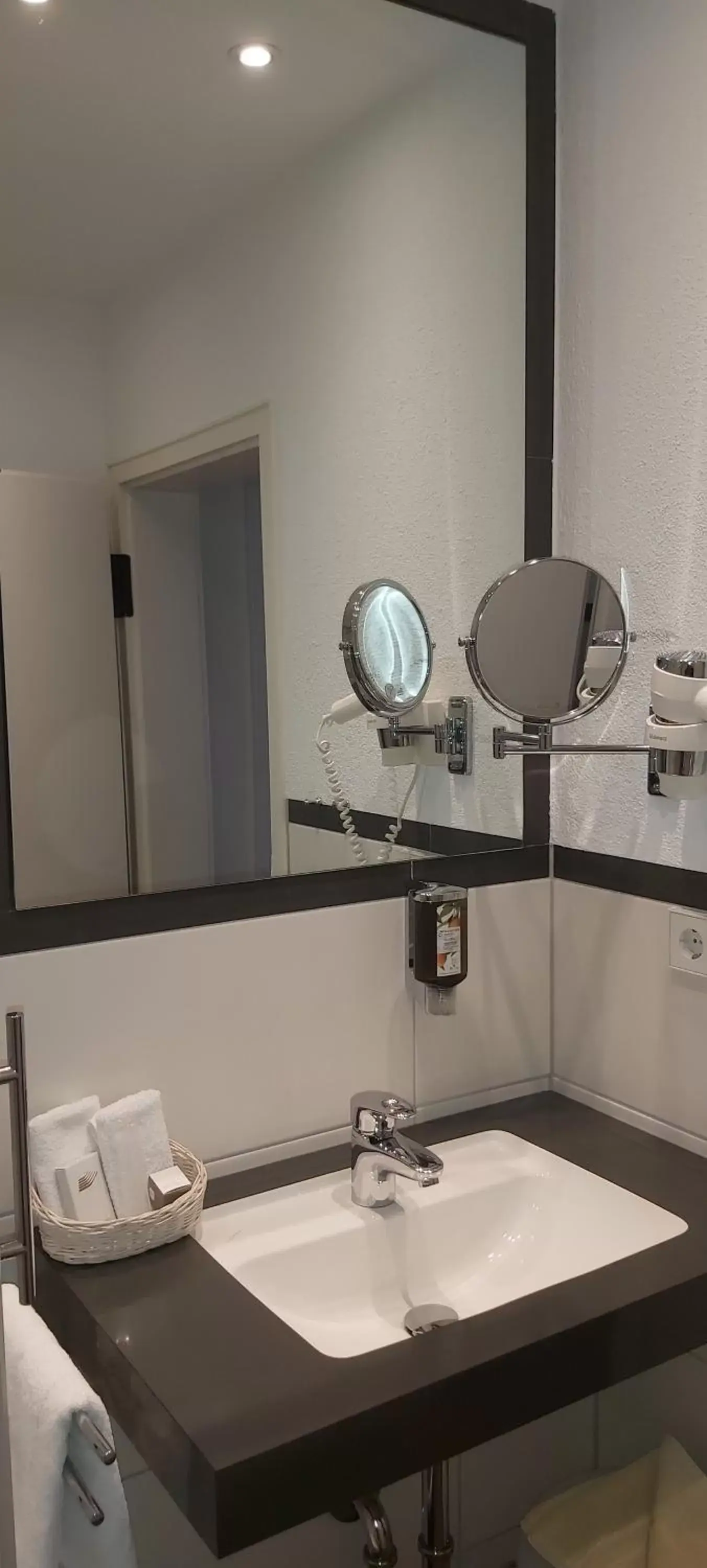 Single Room with Island View - single occupancy in Strandhotel Löchnerhaus Single Room with Island View - single occupancy in Strandhotel Löchnerhaus