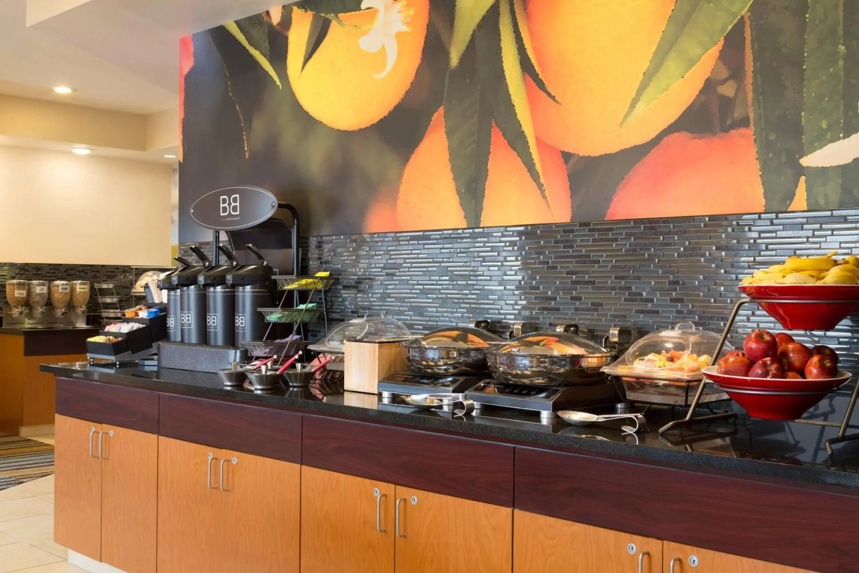 Breakfast, Restaurant/Places to Eat in Fairfield Inn & Suites Bismarck South