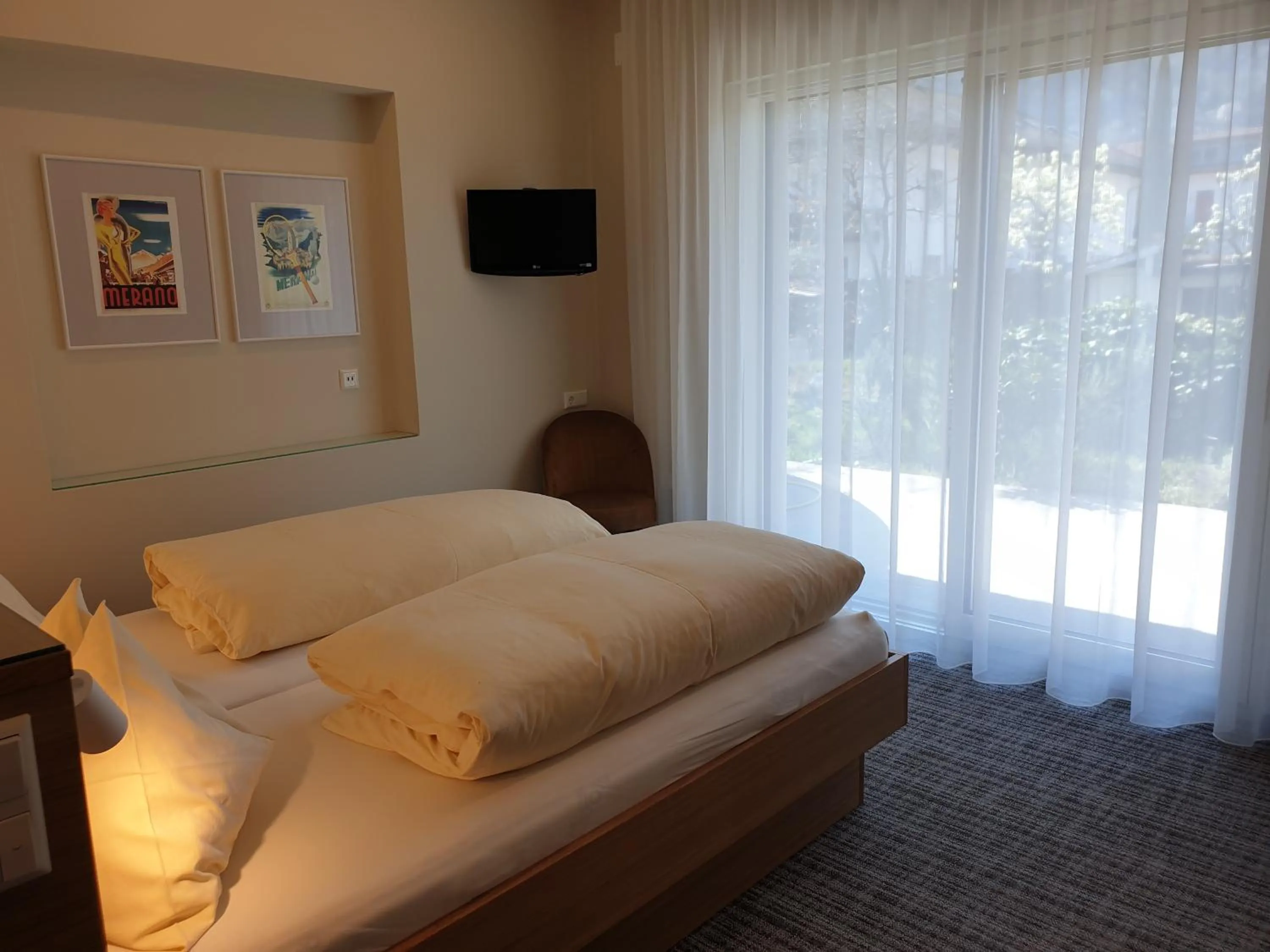 Photo of the whole room, Bed in Bed&Breakfast Pension Hilpold