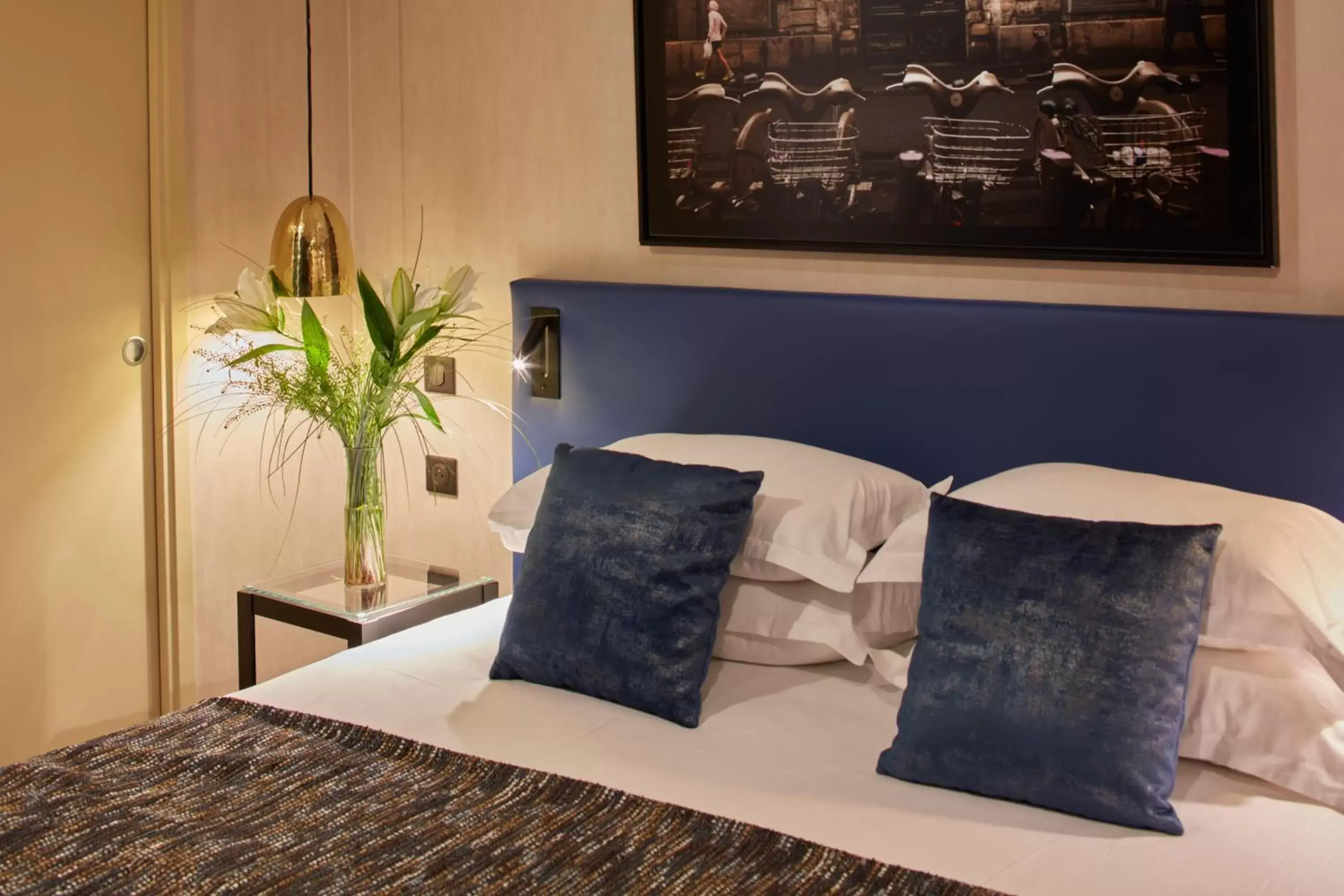 Bedroom, Bed in Hotel Atmospheres