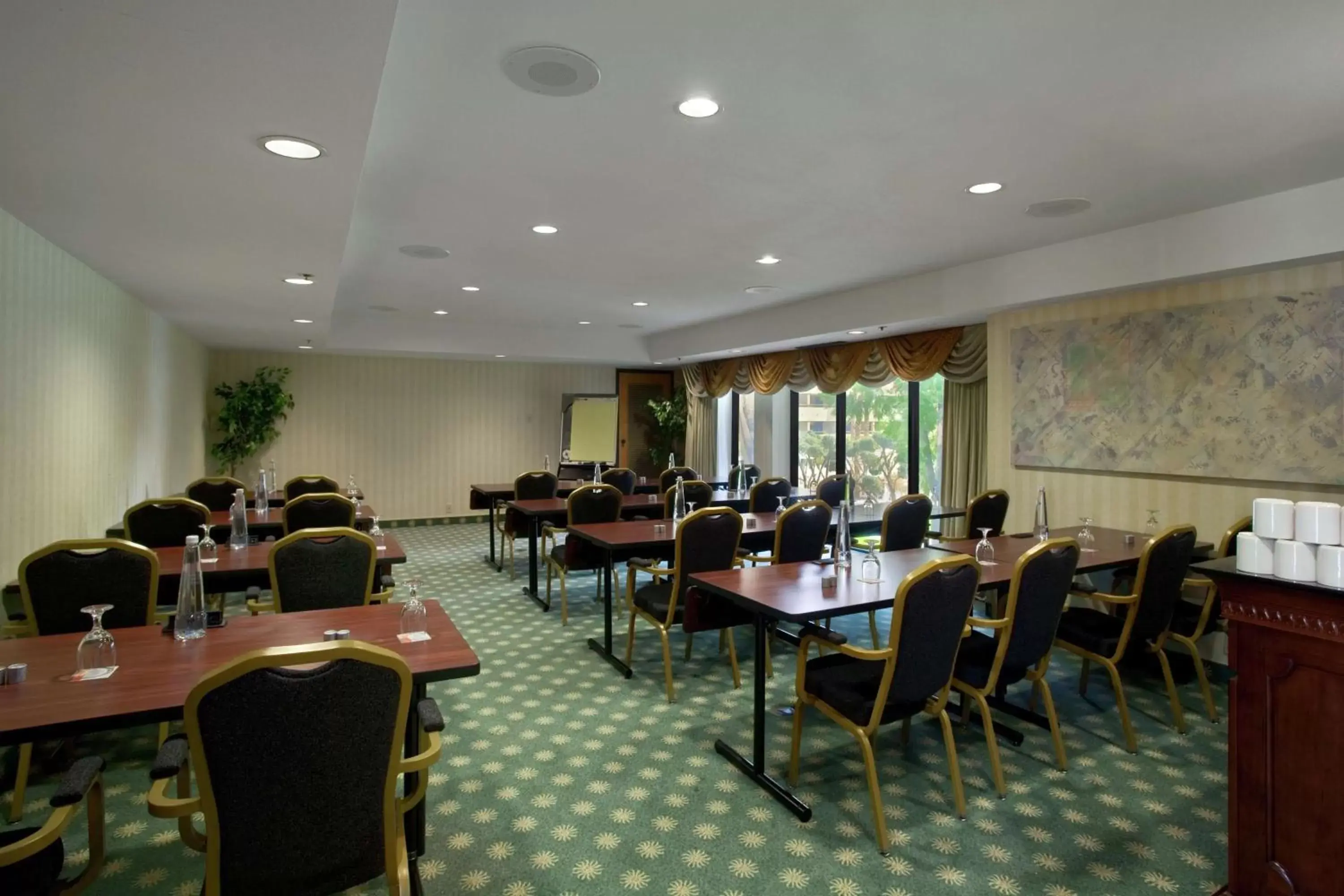 Meeting/conference room in Hilton Palm Springs