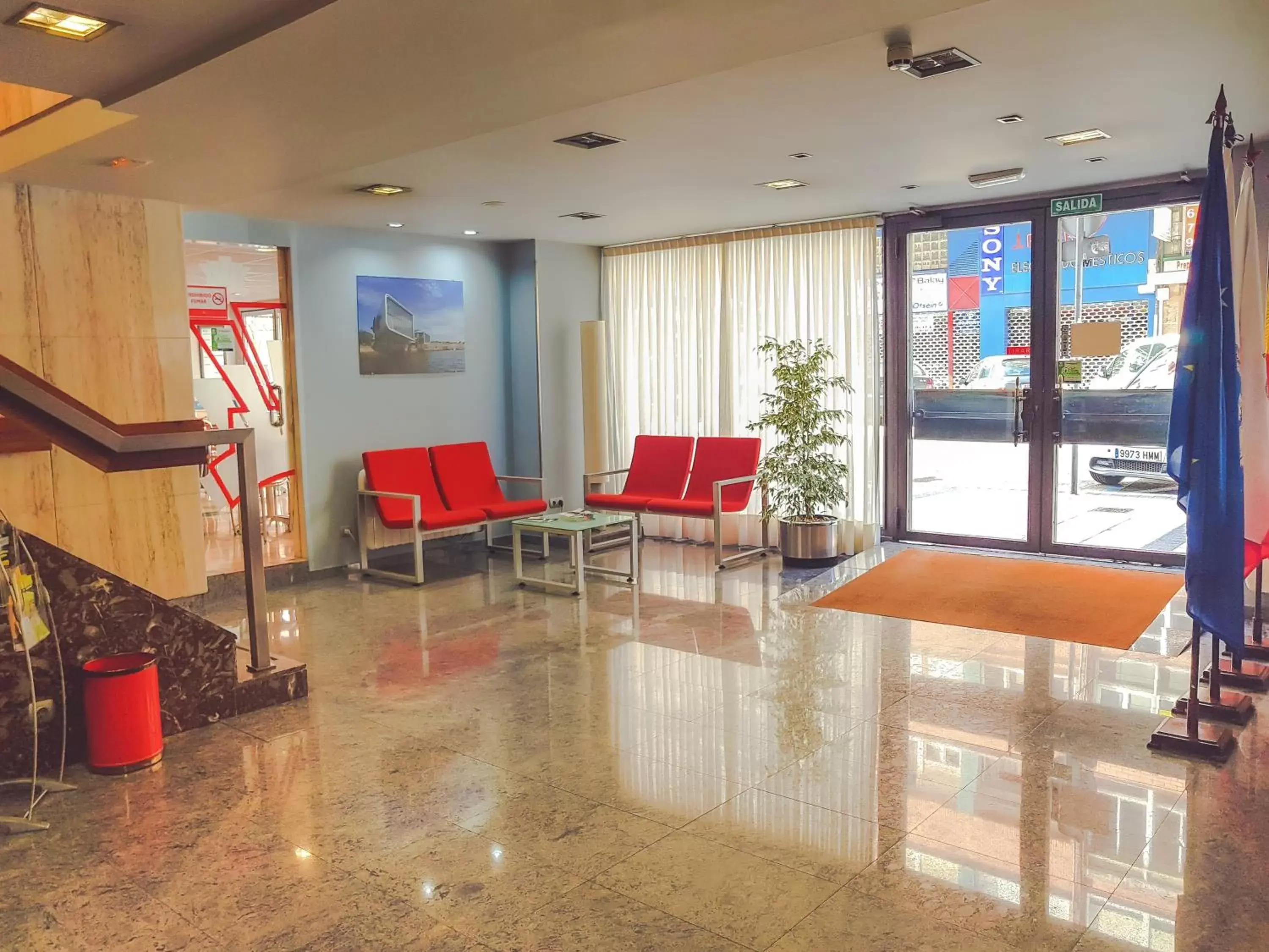 Lobby or reception in Hotel Faranda Express Alisas Santander