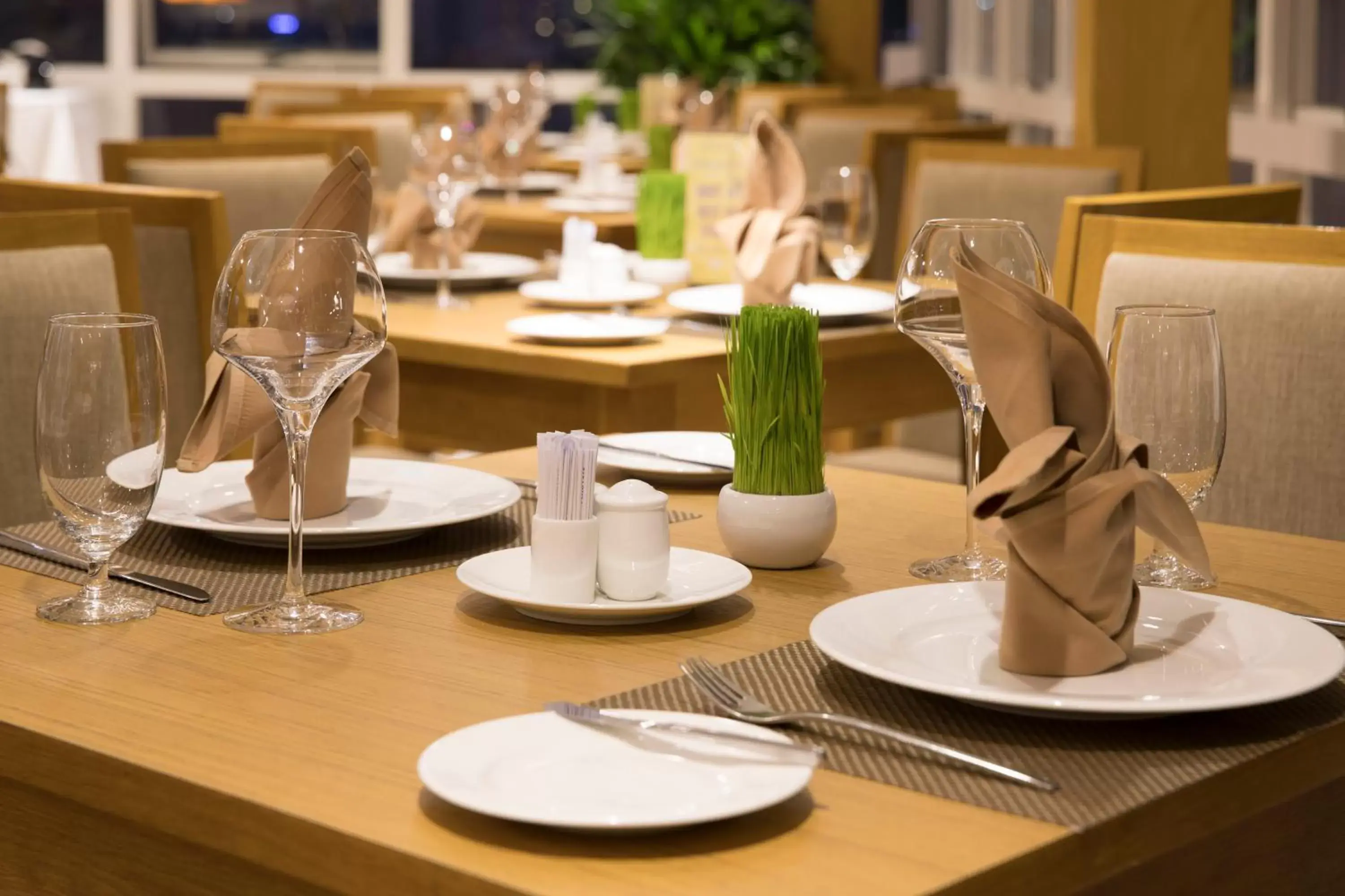 Restaurant/places to eat in Paradise Saigon Boutique Hotel & Spa Restaurant/places to eat in Paradise Saigon Boutique Hotel & Spa