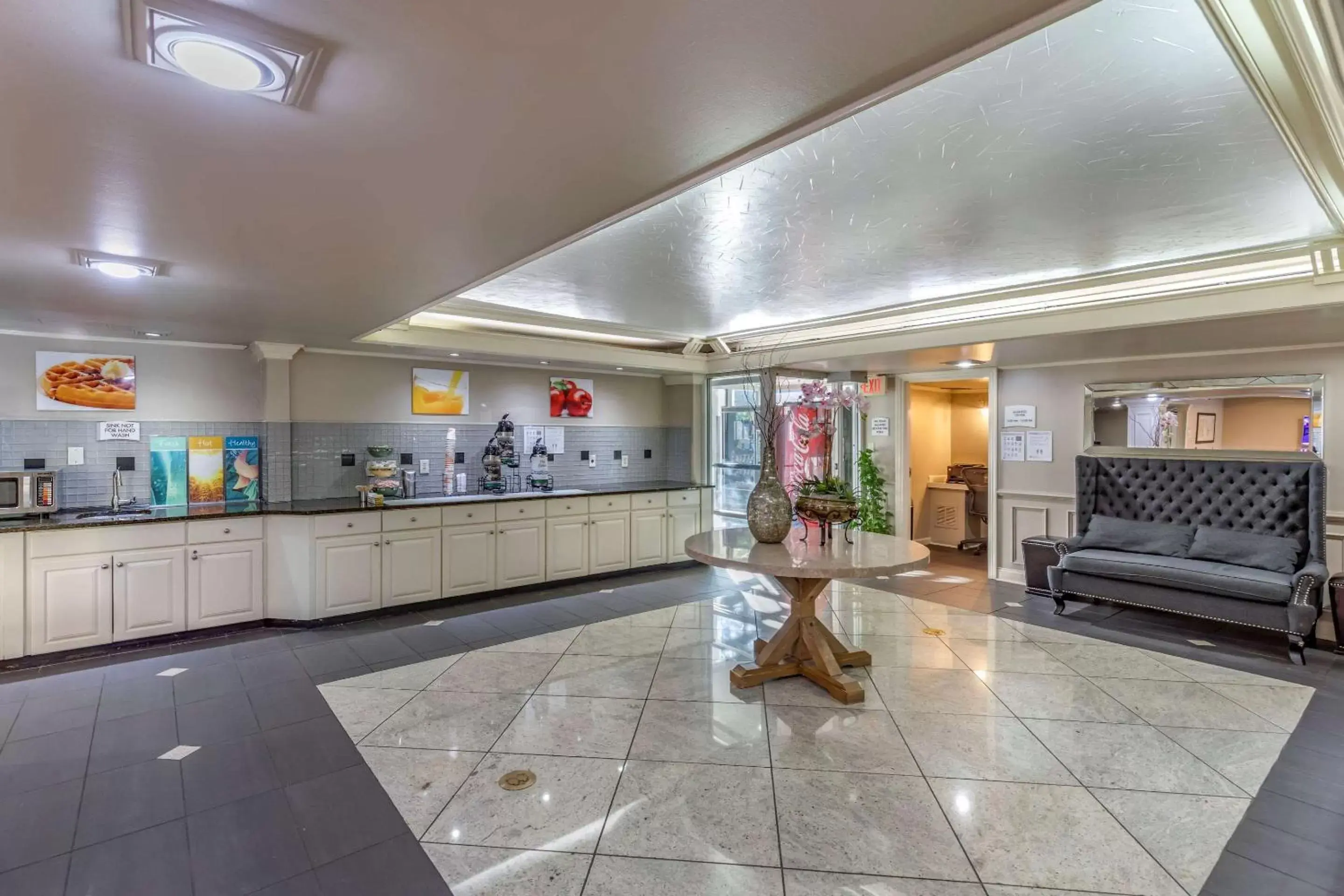 Lobby or reception in Quality Inn Duluth - Atlanta Northeast Lobby or reception in Quality Inn Duluth - Atlanta Northeast