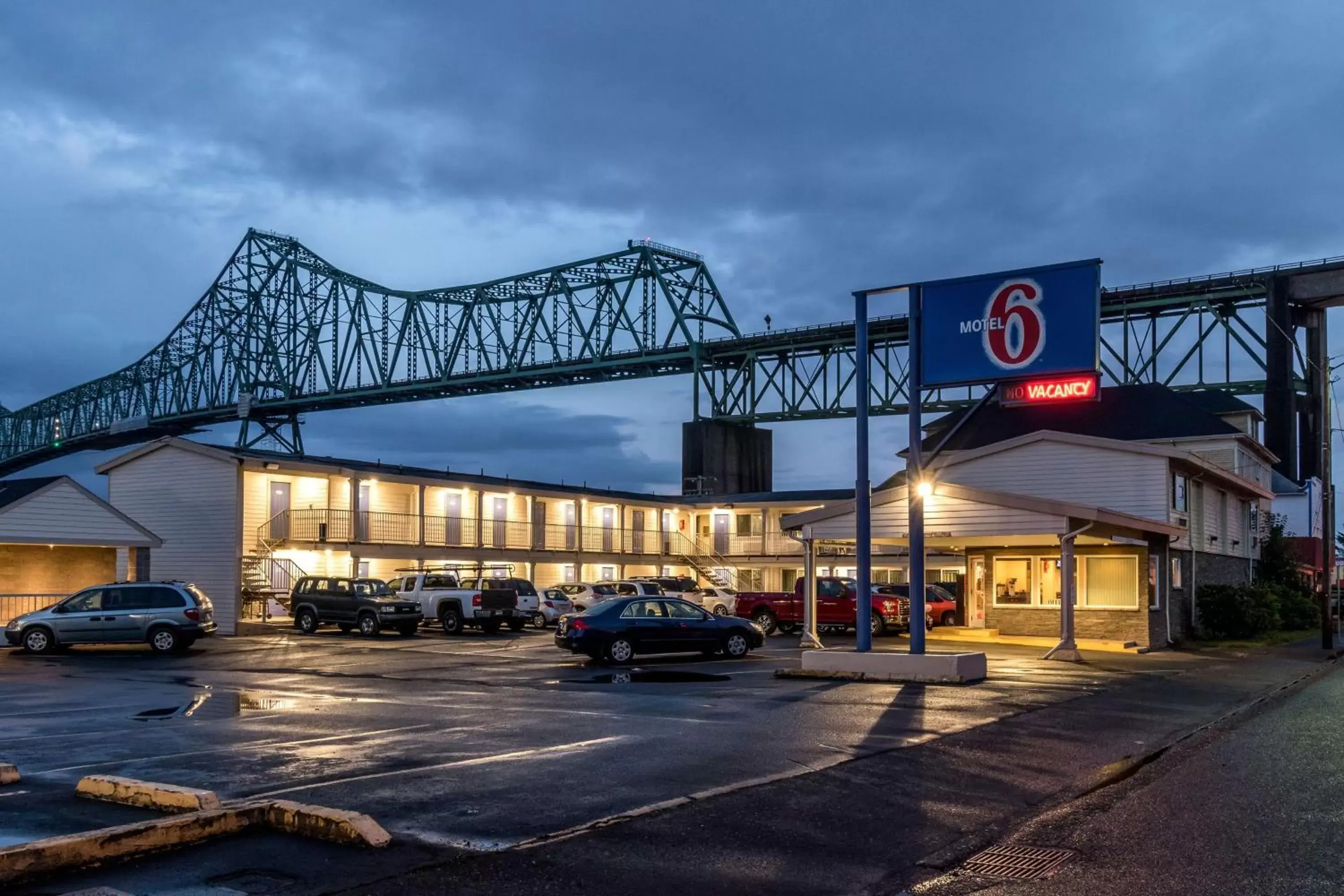 Property Building in Motel 6-Astoria, OR