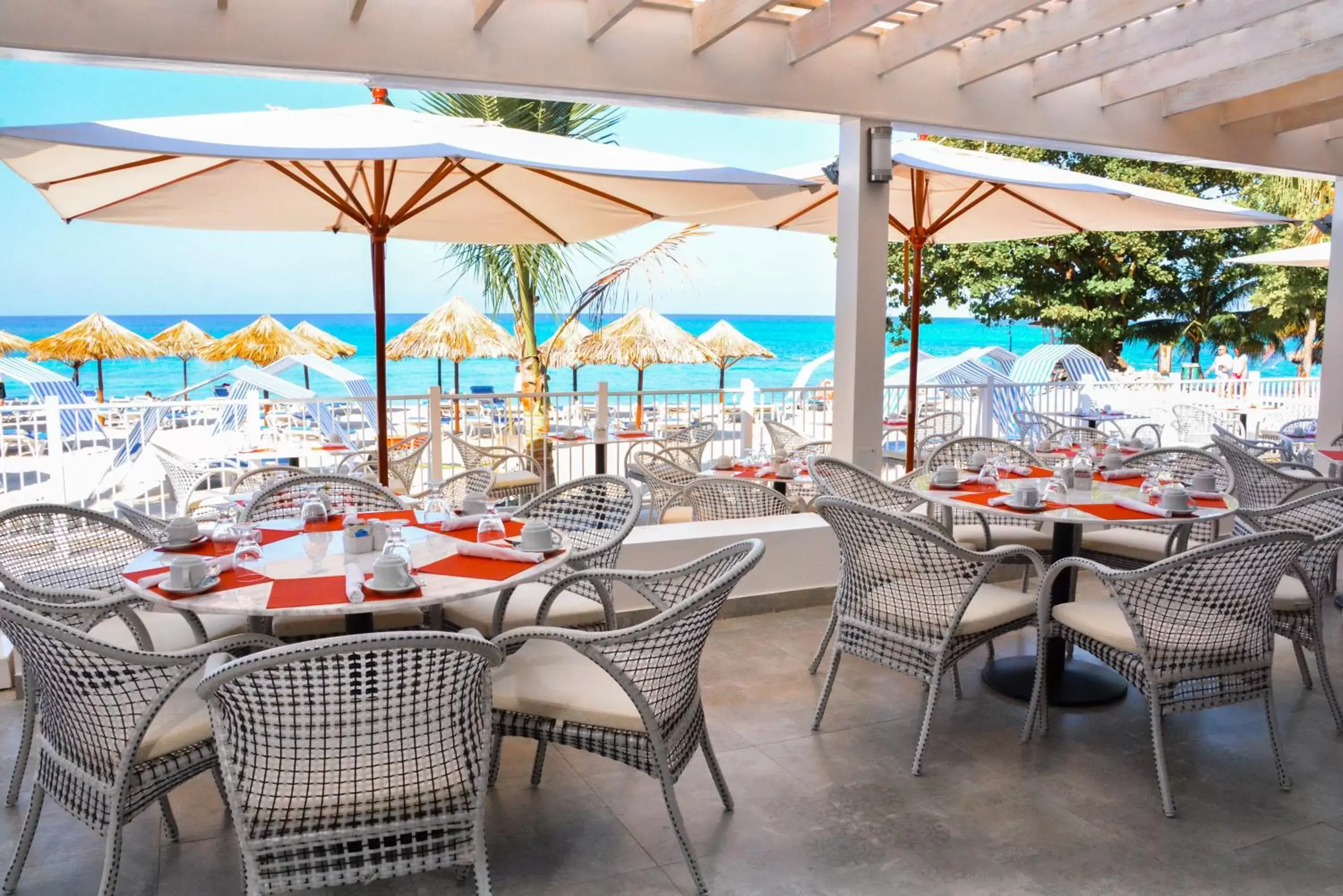 Restaurant/Places to Eat in Royal Decameron Cornwall Beach - All Inclusive