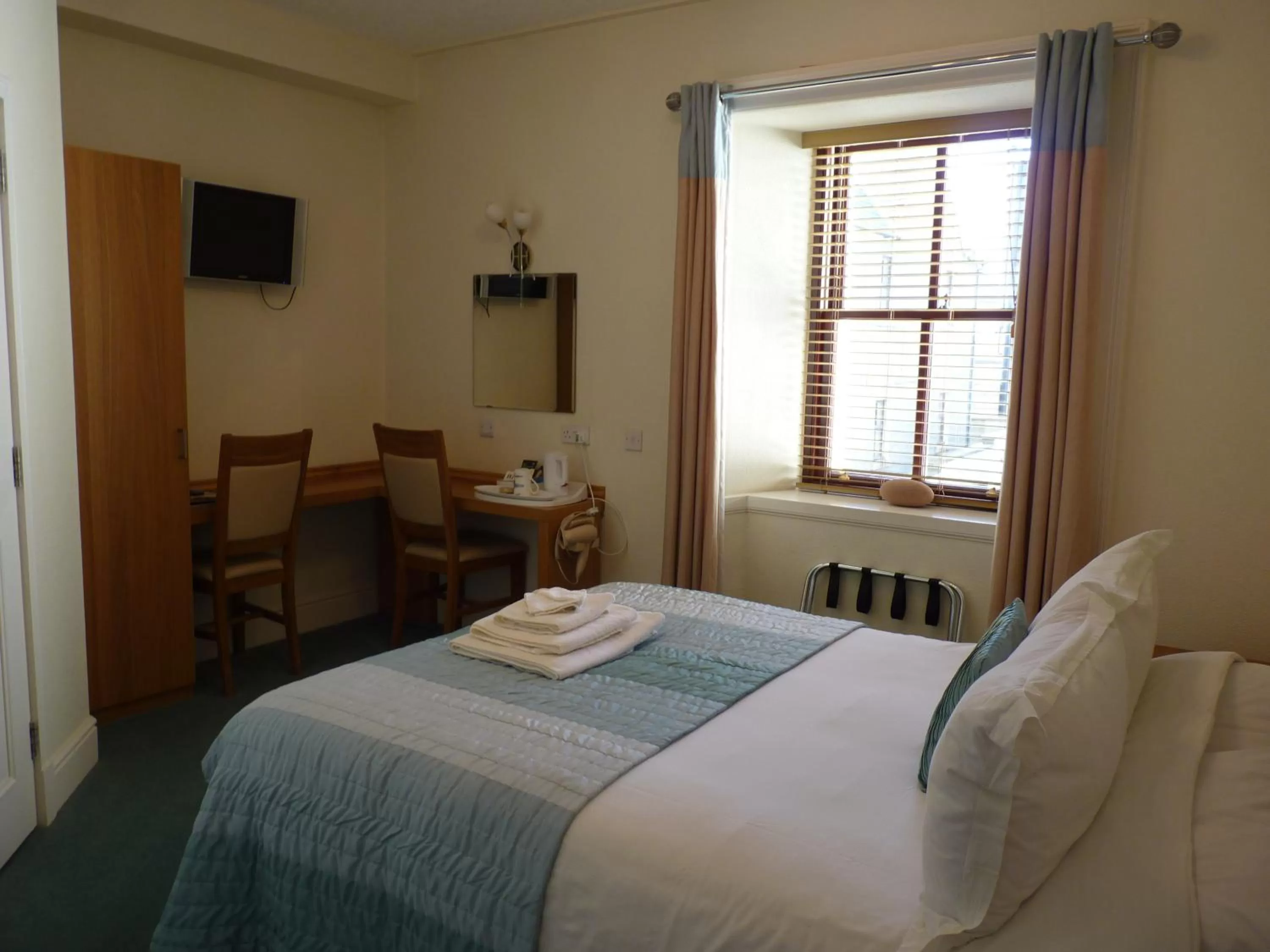 Bed in Pentland Lodge House