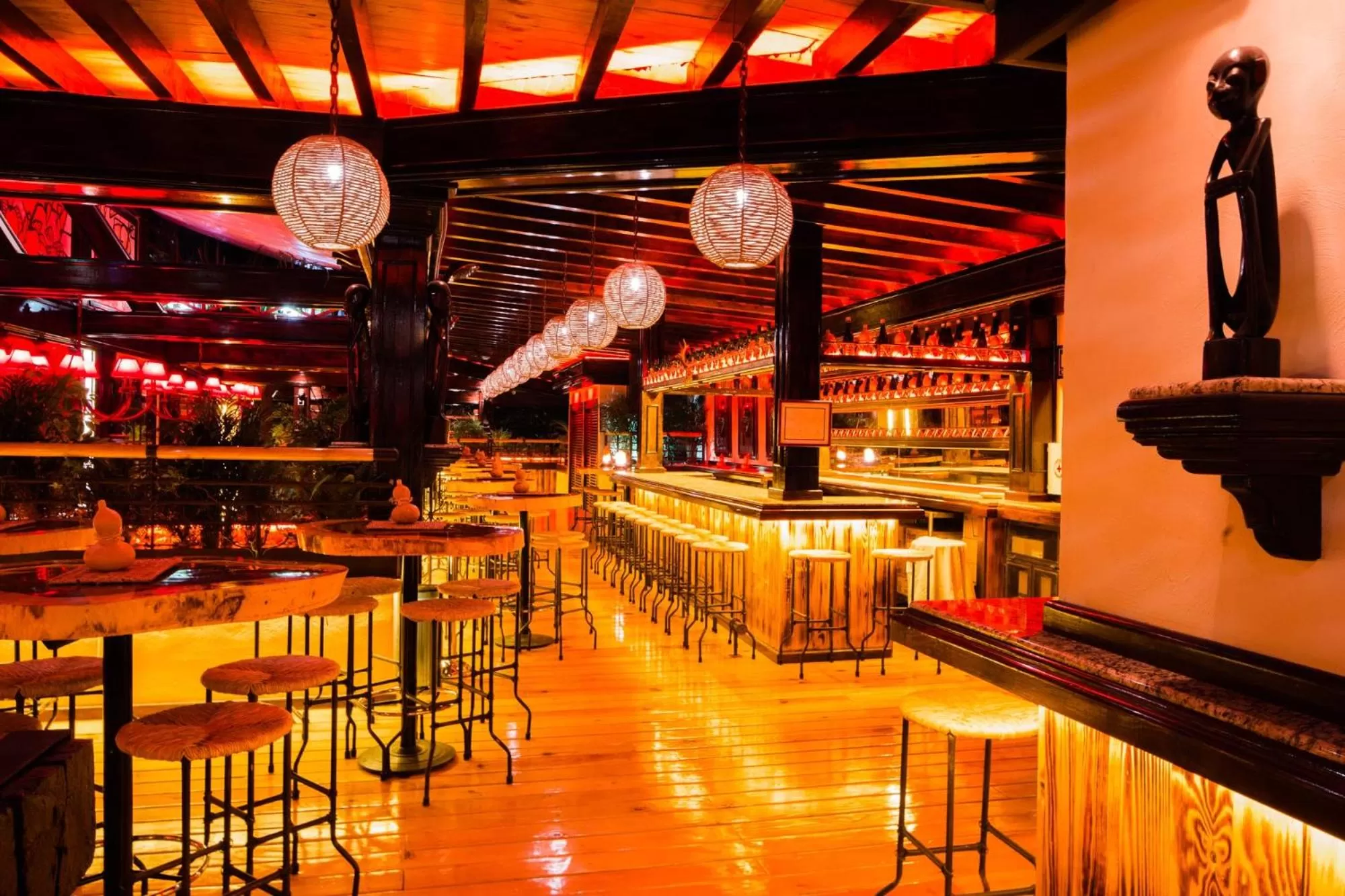 Lounge or bar in Hotel Parque México Suites at Condesa