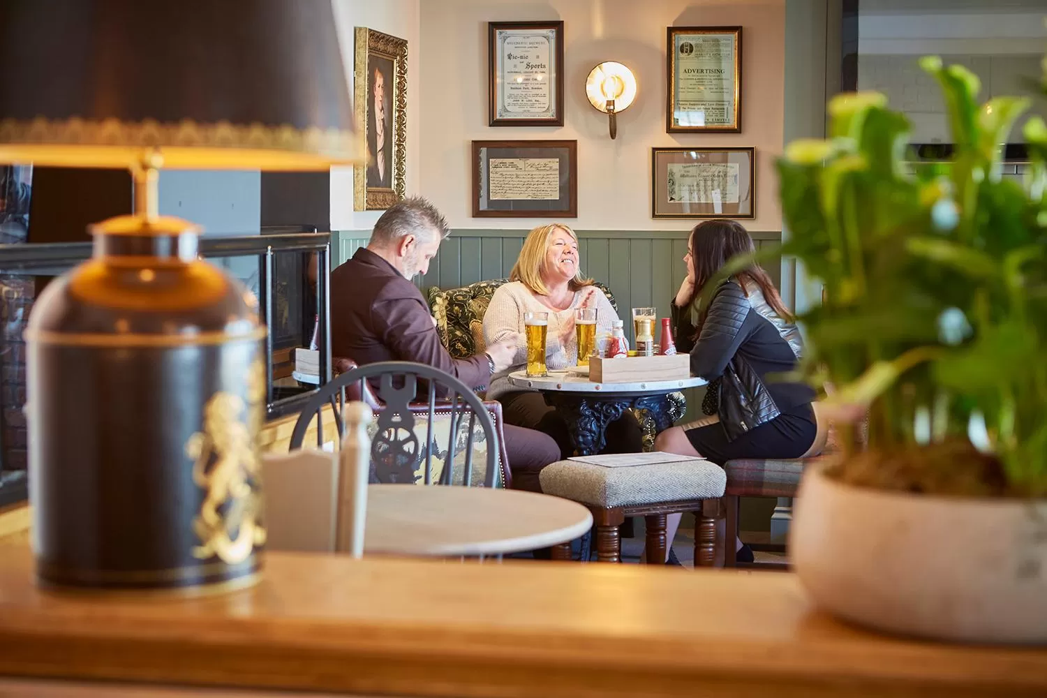 Lounge or bar in The Bluebird Inn at Samlesbury