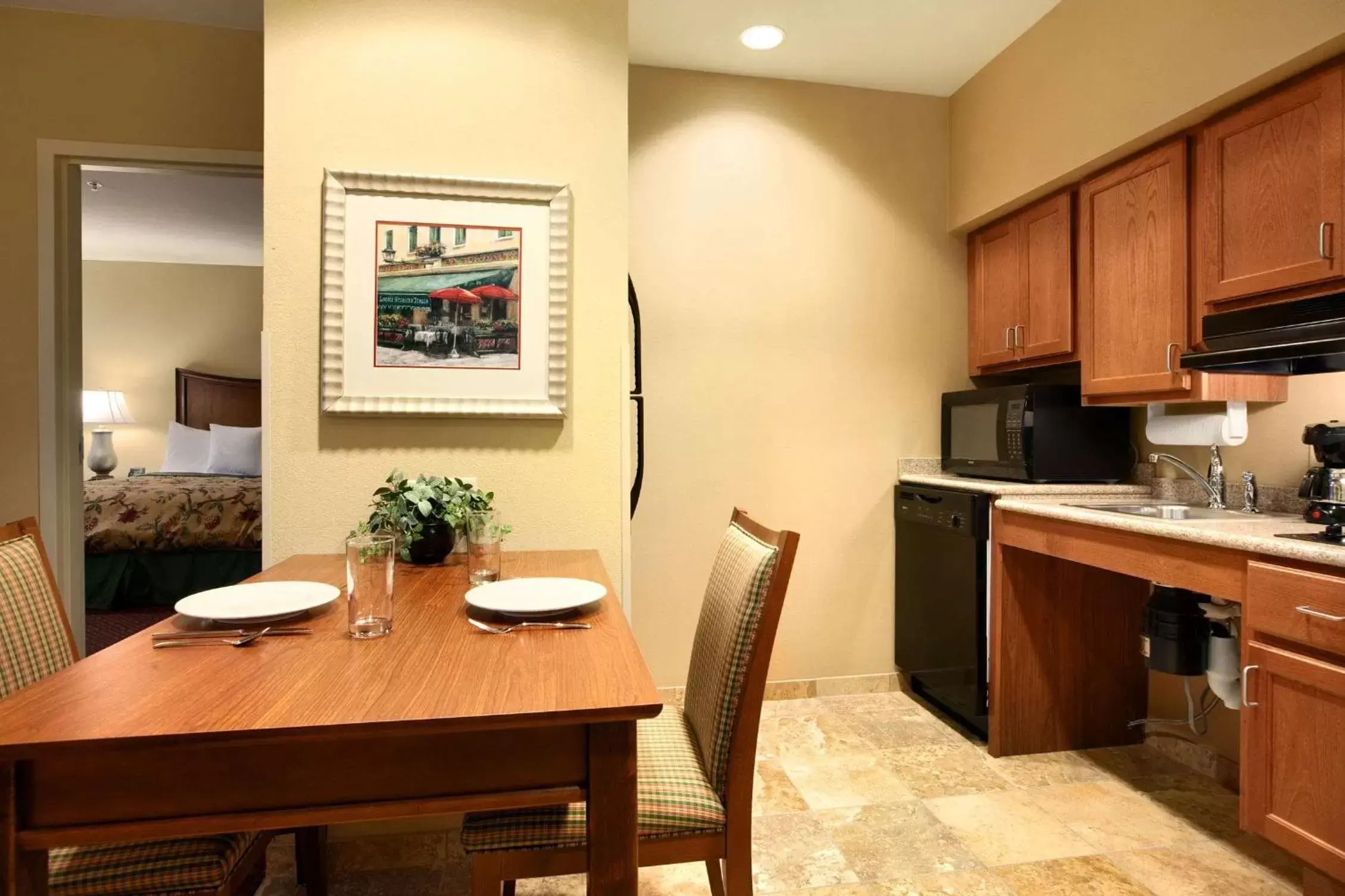 Kitchen or kitchenette, Kitchen/Kitchenette in Homewood Suites by Hilton Decatur-Forsyth