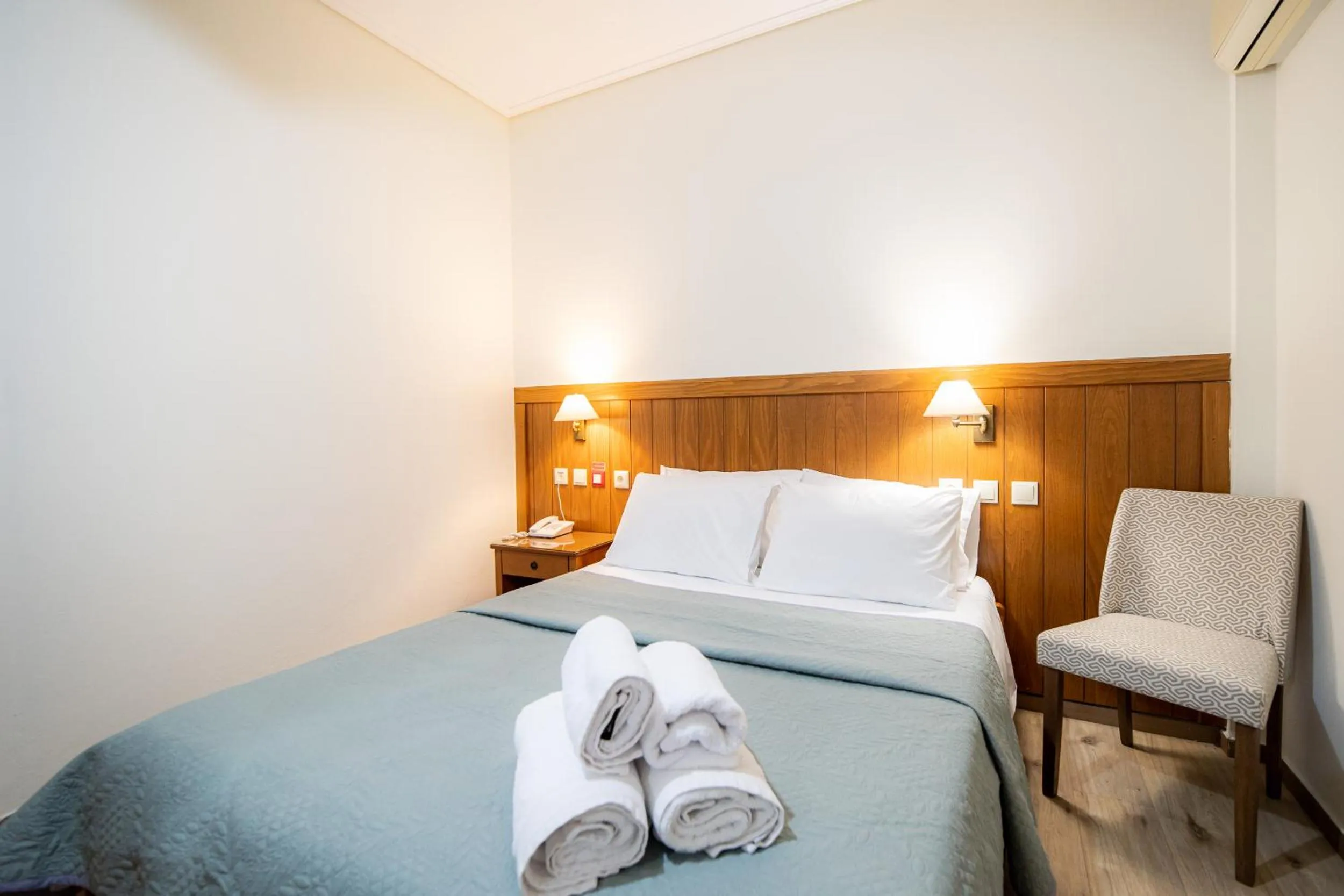 Bedroom, Bed in Hotel Philippos