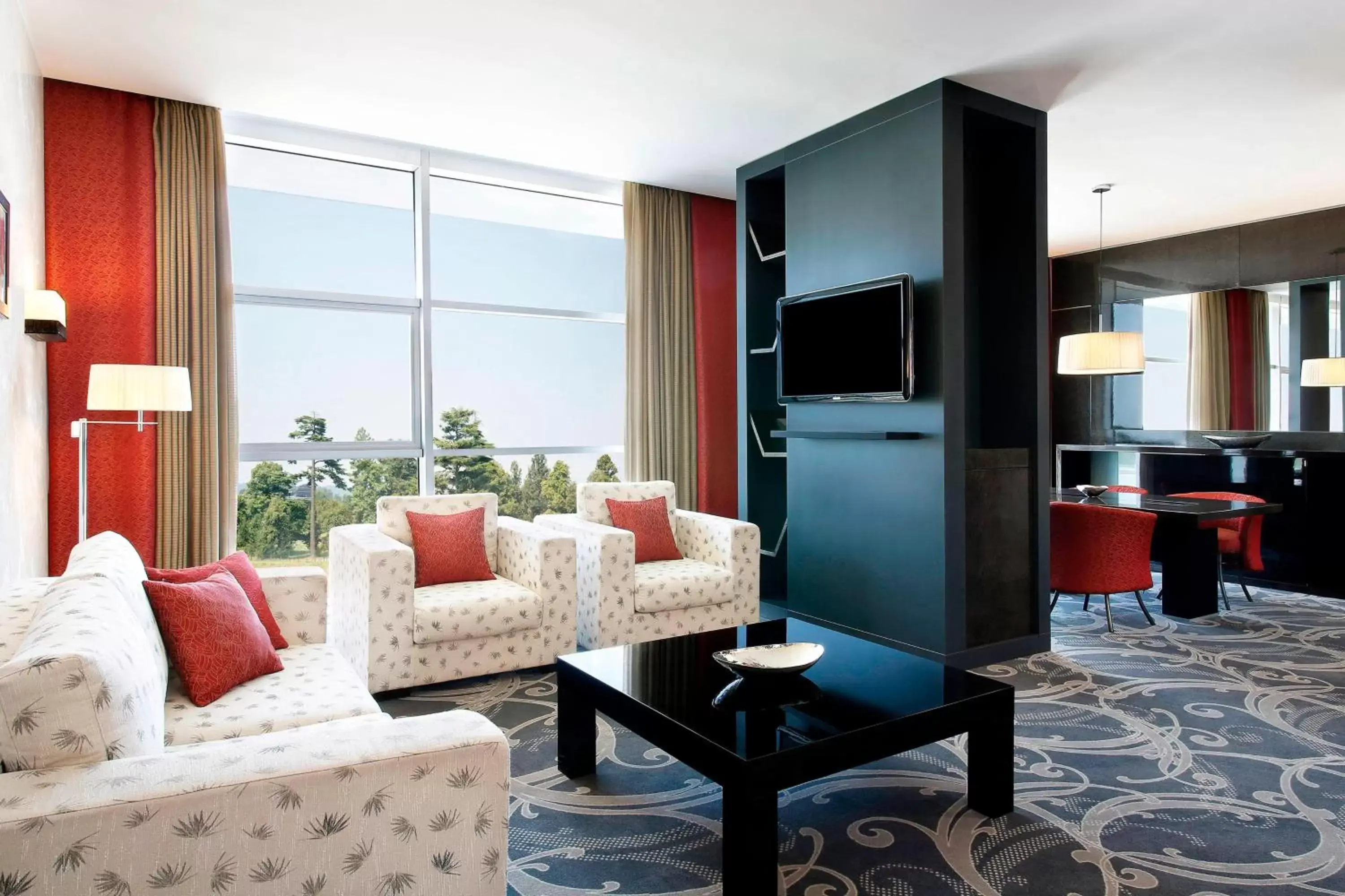 Living room, Seating Area in Sheraton Milan Malpensa Airport Hotel & Conference Centre
