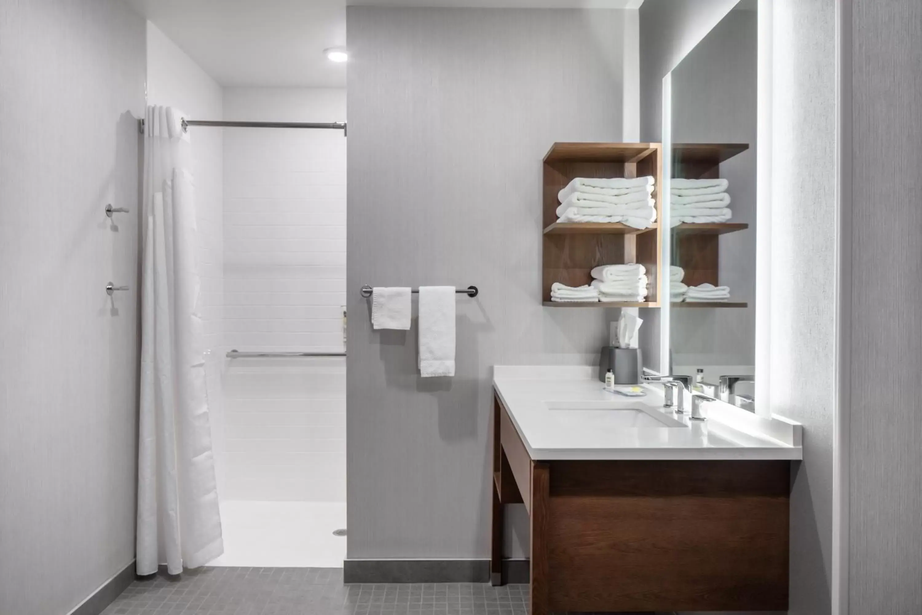 Studio King Suite with Accessible Roll in Shower - Non-Smoking in Staybridge Suites - Iowa City - Coralville by IHG Studio King Suite with Accessible Roll in Shower - Non-Smoking in Staybridge Suites - Iowa City - Coralville by IHG