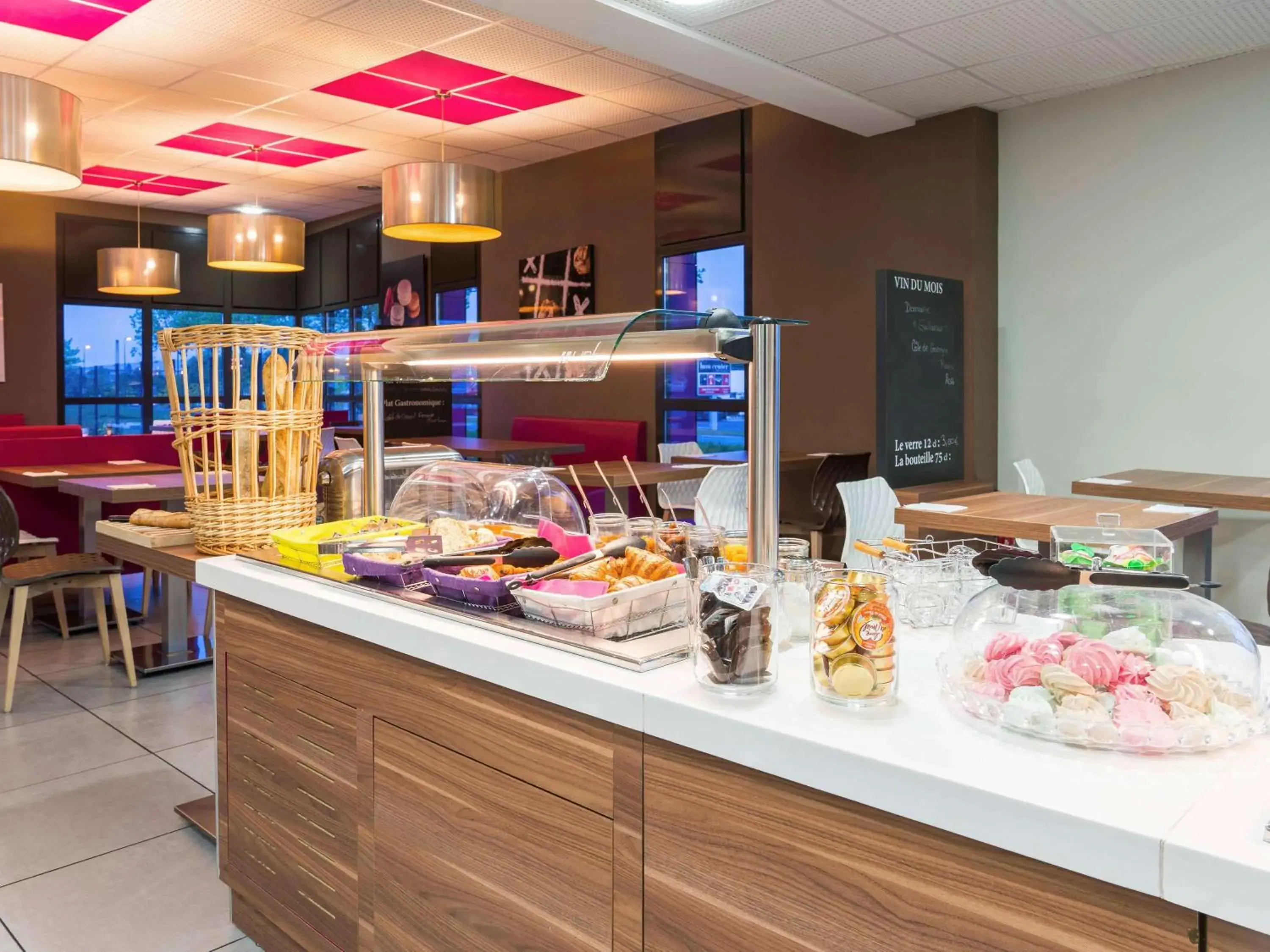 Restaurant/places to eat, Food in ibis Styles Castres