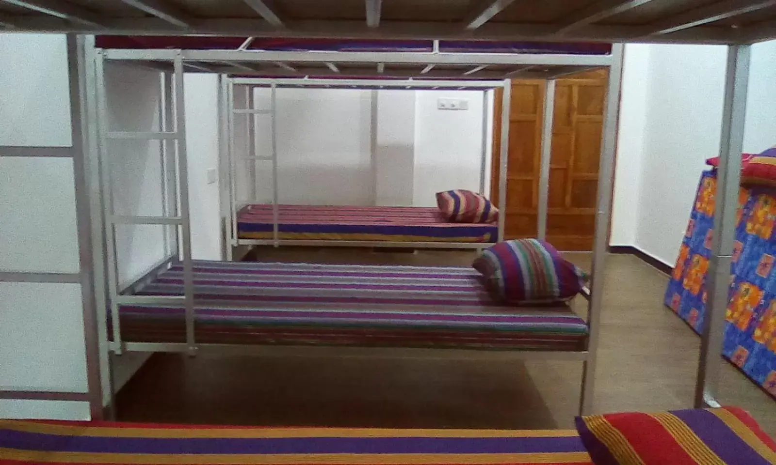 8-Bed Mixed Dormitory Room in Hotel Theevanni Inn 8-Bed Mixed Dormitory Room in Hotel Theevanni Inn