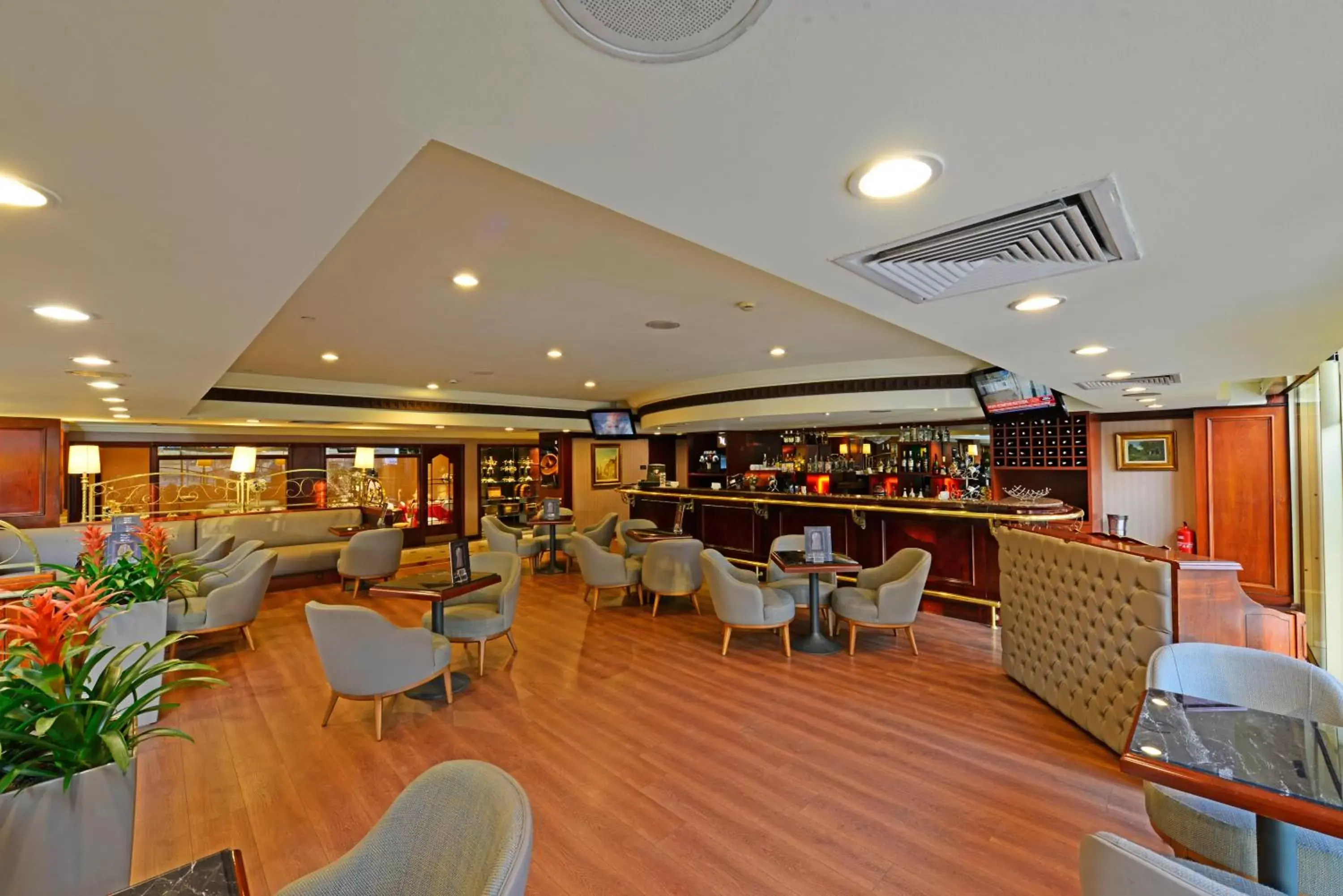 Restaurant/Places to Eat in Eresin Hotels Topkapi