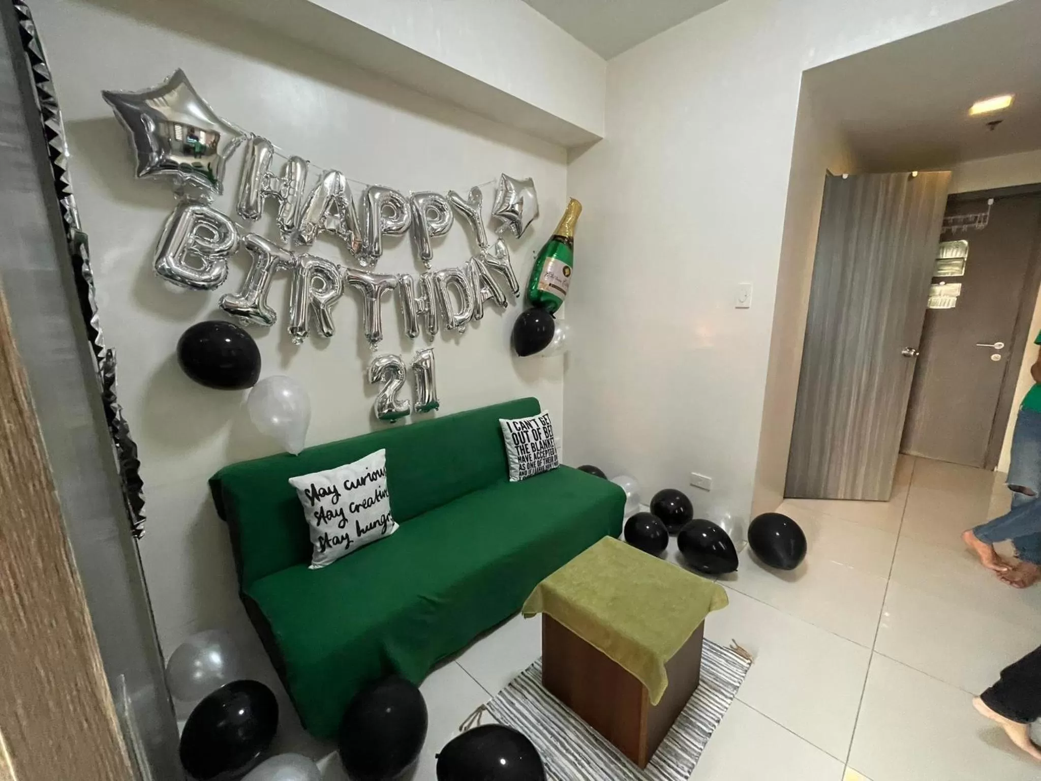 Living room in Green Residences Stays by PBYY