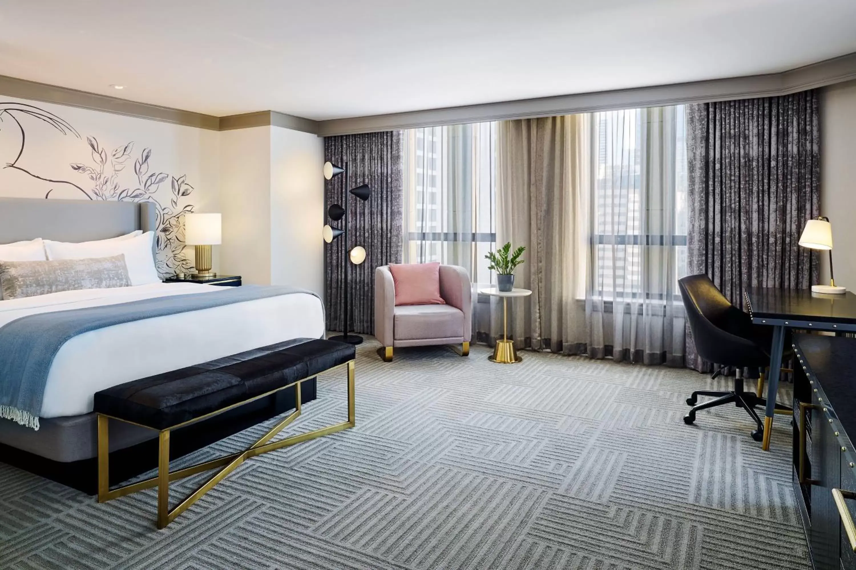 Bedroom in The Gwen, a Luxury Collection Hotel, Michigan Avenue Chicago