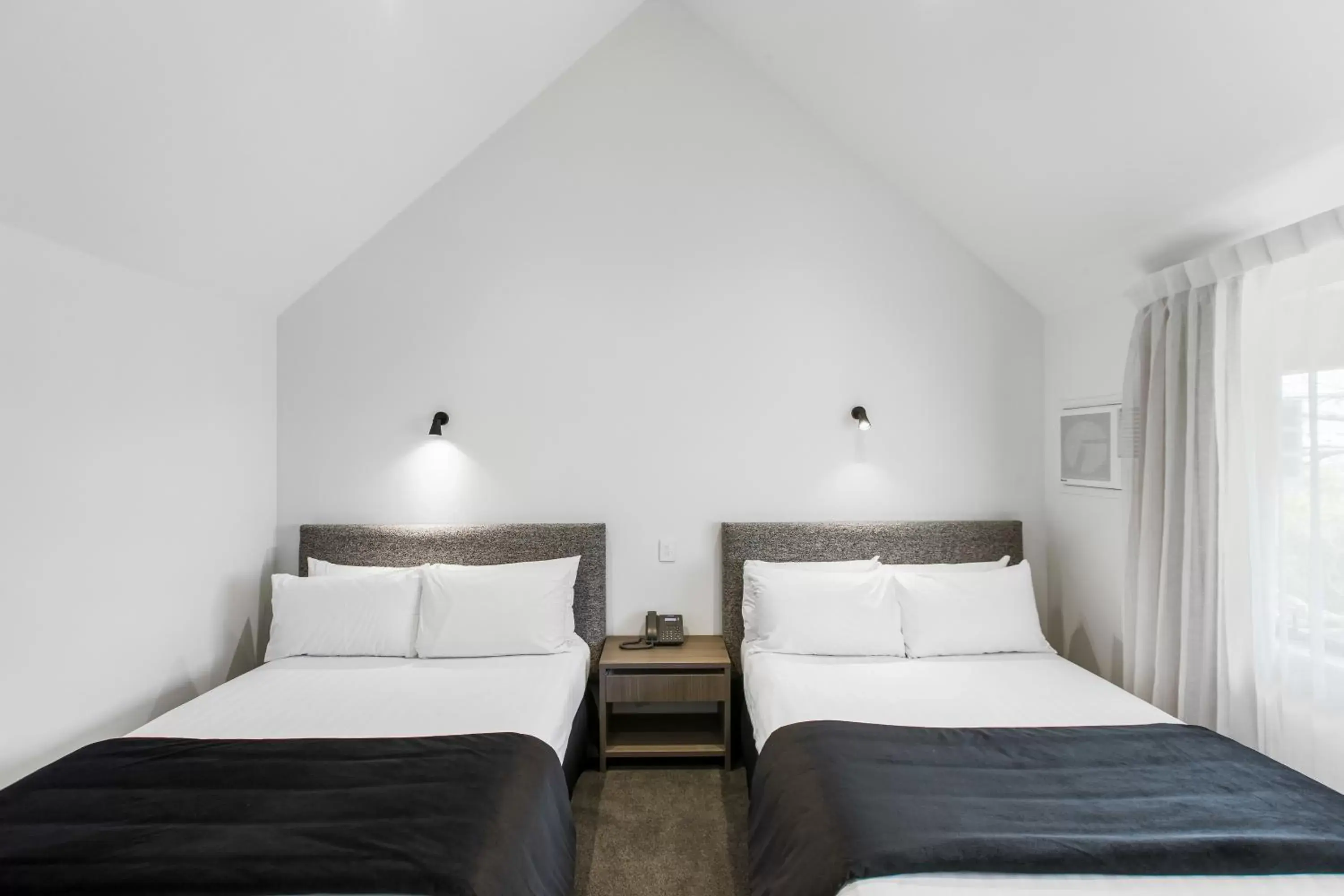 Bedroom, Bed in The Surrey Hotel Bedroom, Bed in The Surrey Hotel