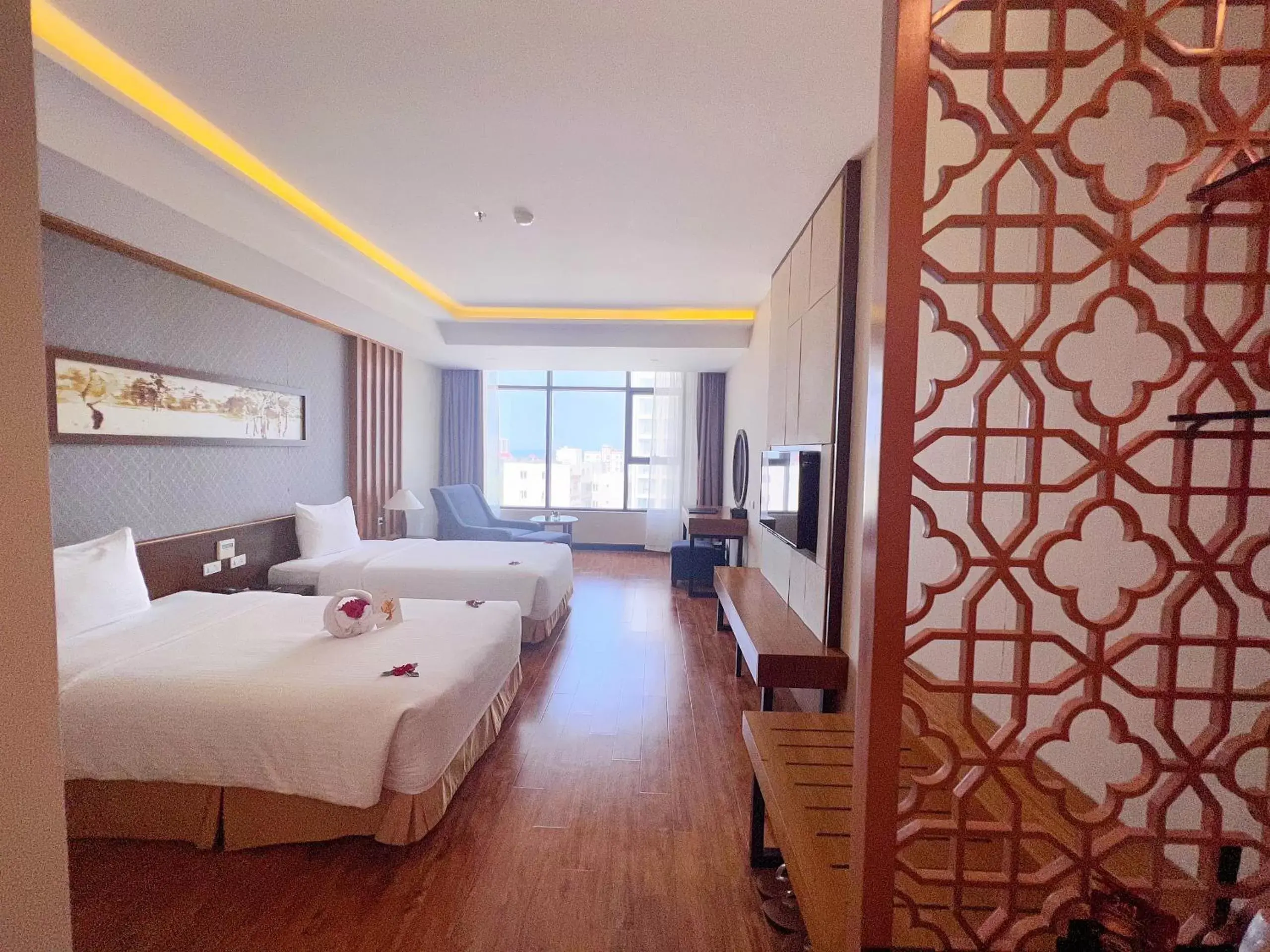 Bed in Muong Thanh Luxury Nhat Le Hotel