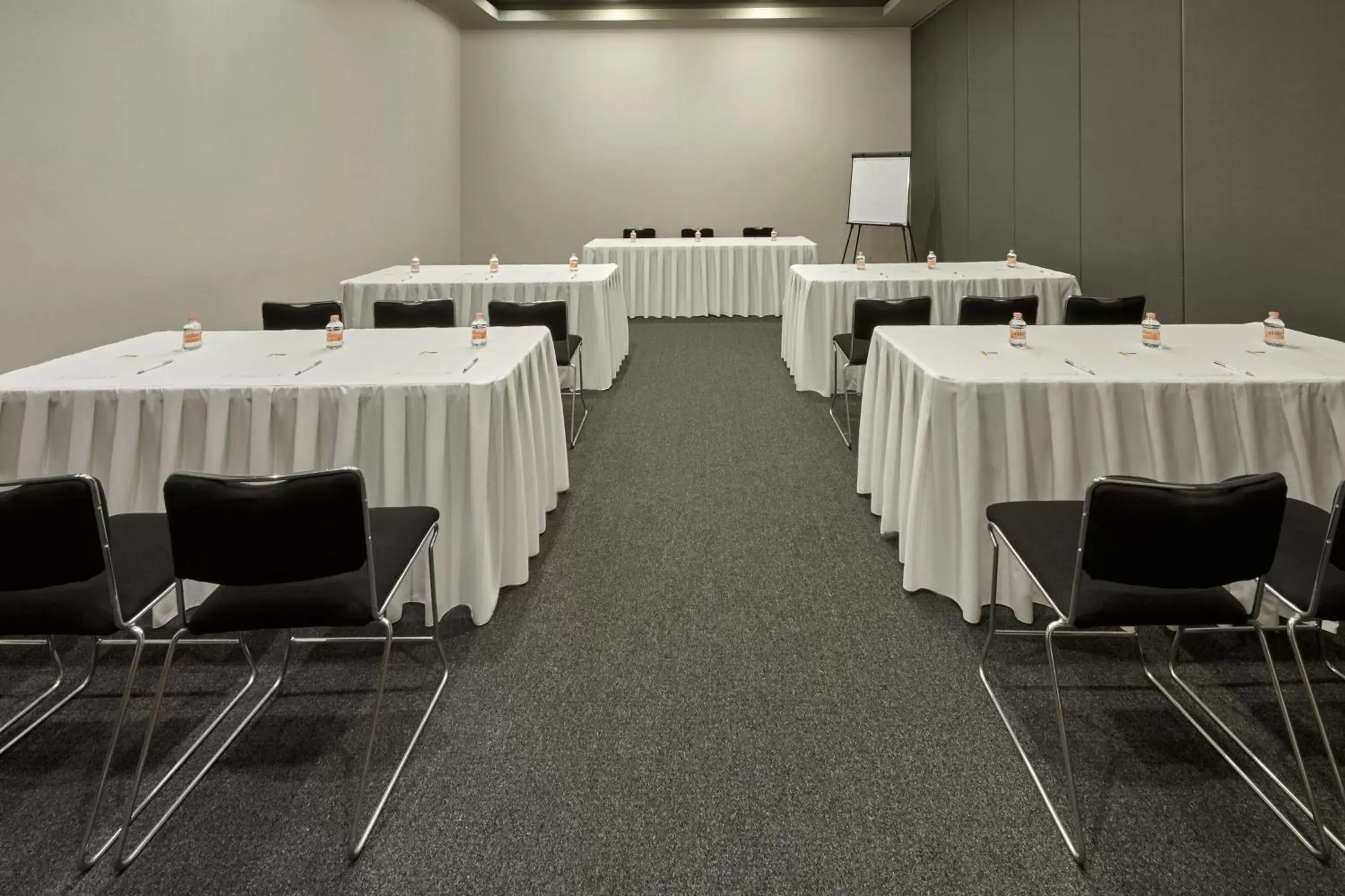 Meeting/conference room in City Express by Marriott Tampico