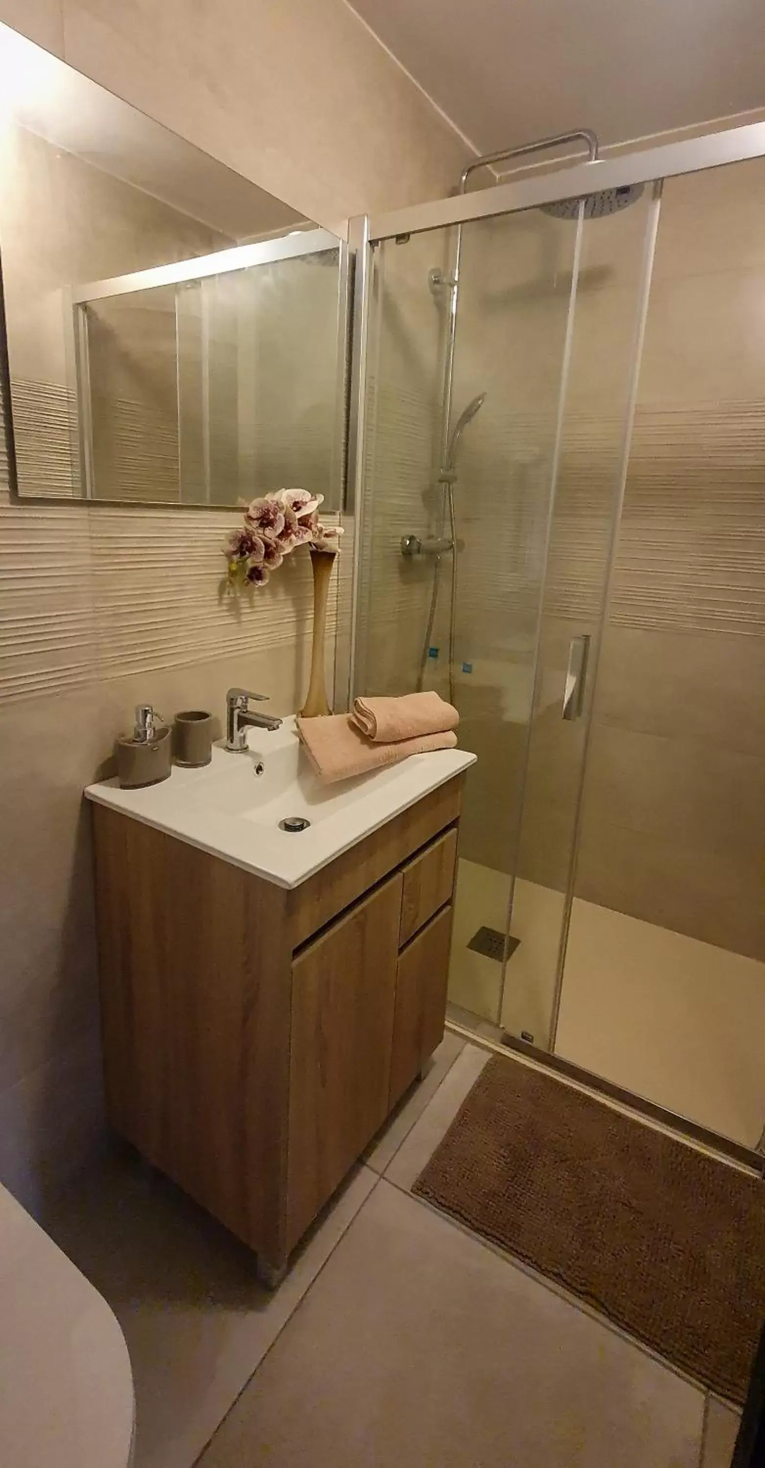 Shower, Bathroom in Villa Vista Calpe