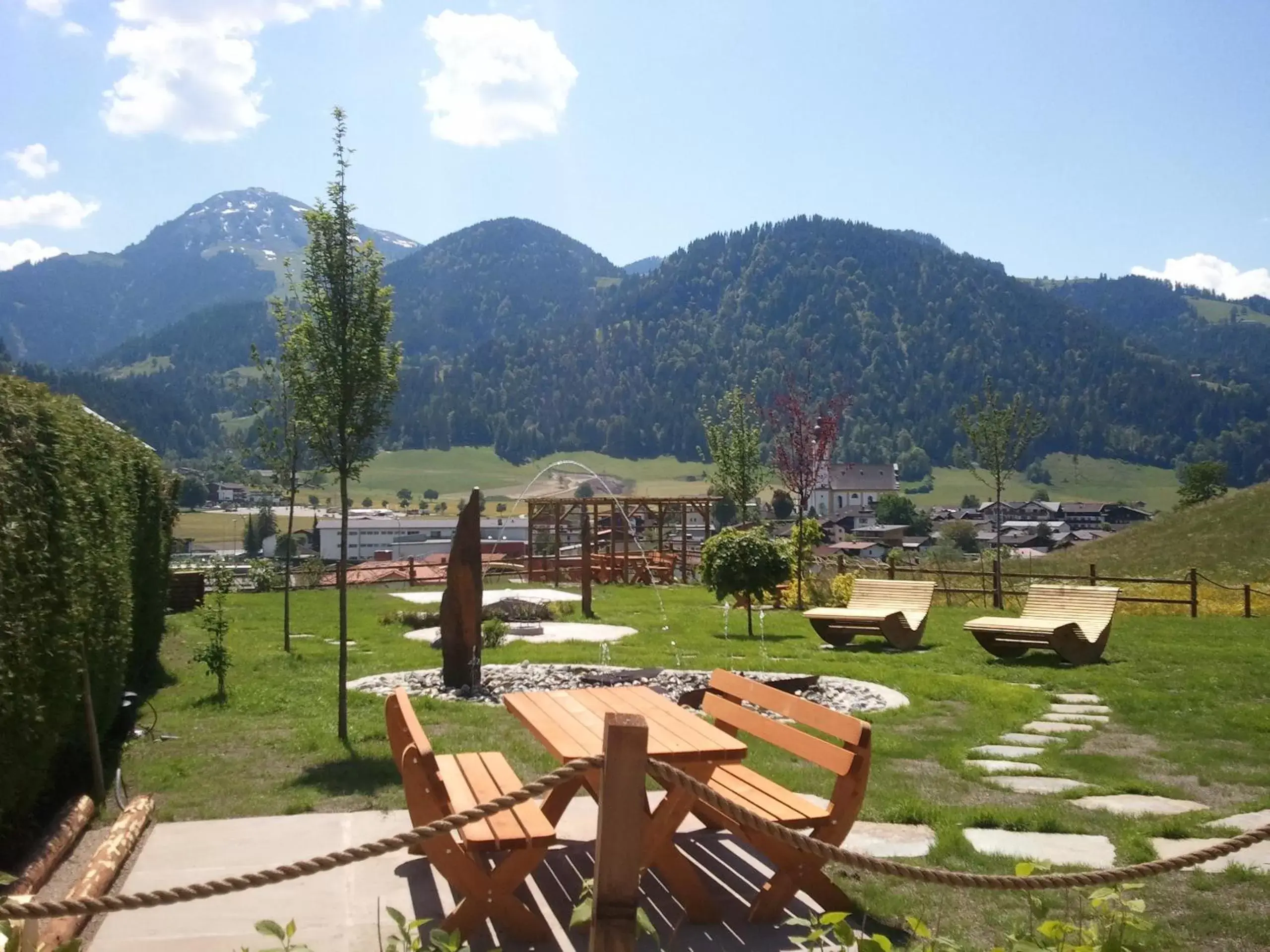 Natural landscape, Patio/Outdoor Area in Hotel Alpenpanorama