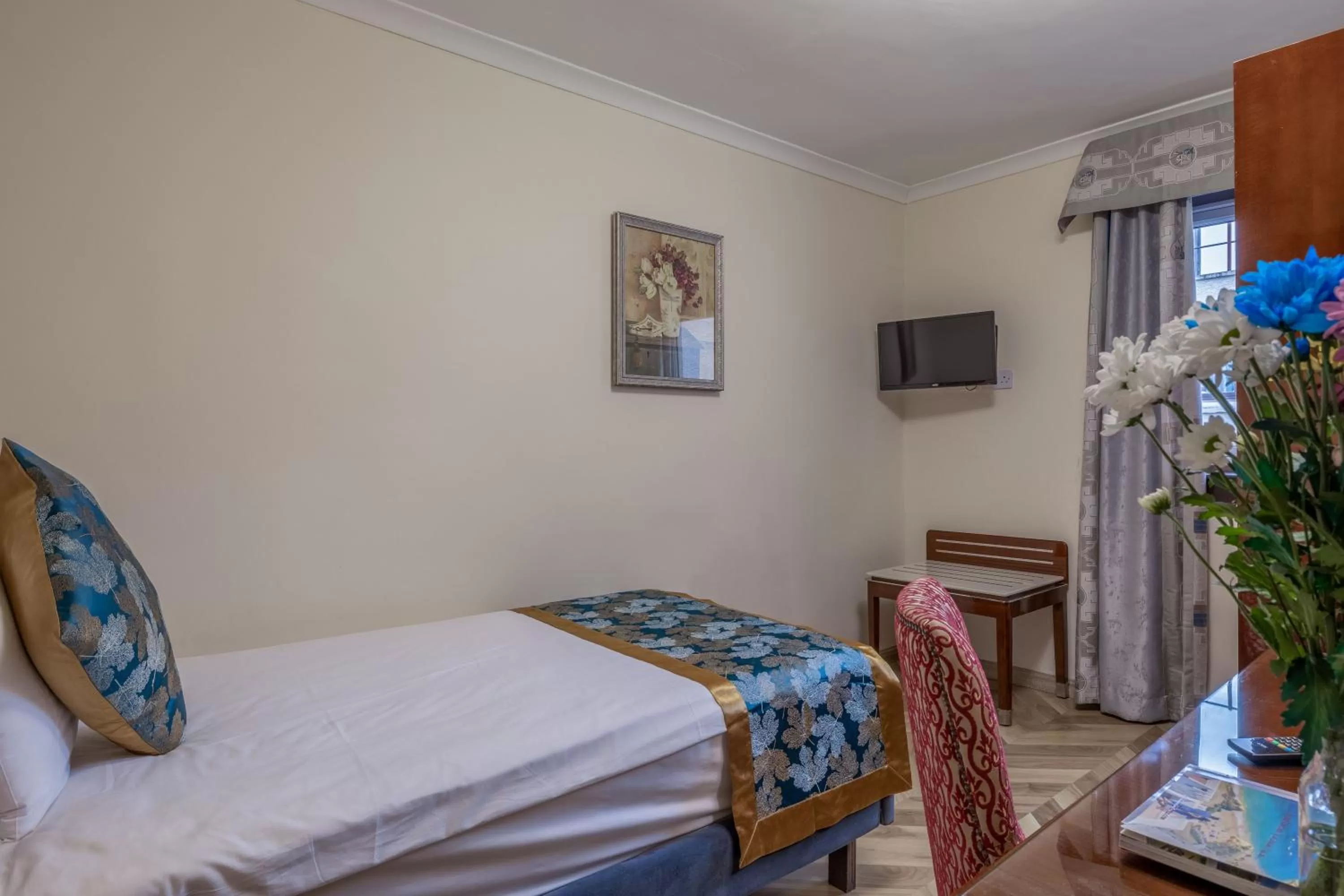 Bedroom, Bed in Muthu Fort William Hotel