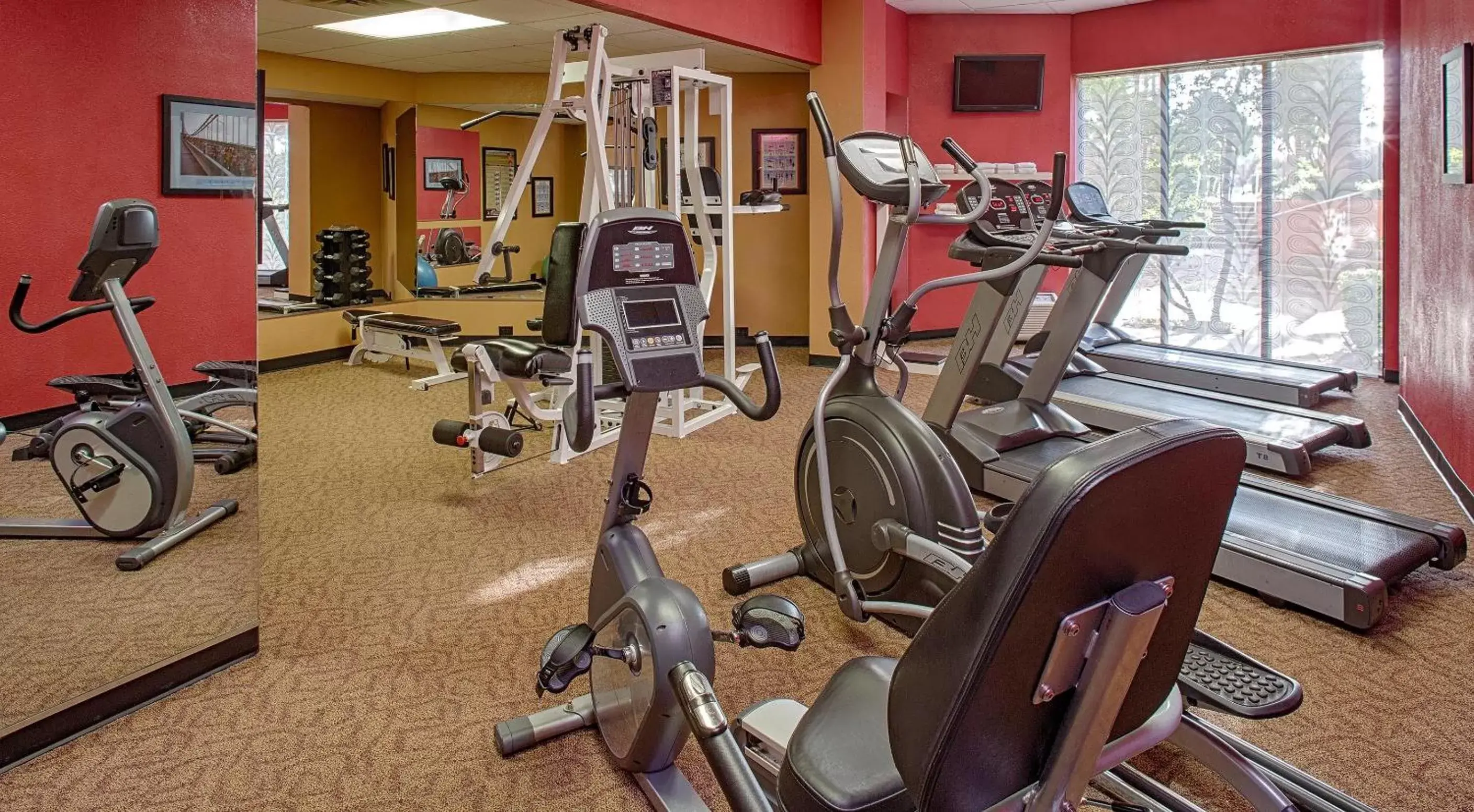 Fitness centre/facilities, Fitness Center/Facilities in Radisson Hotel Austin - University