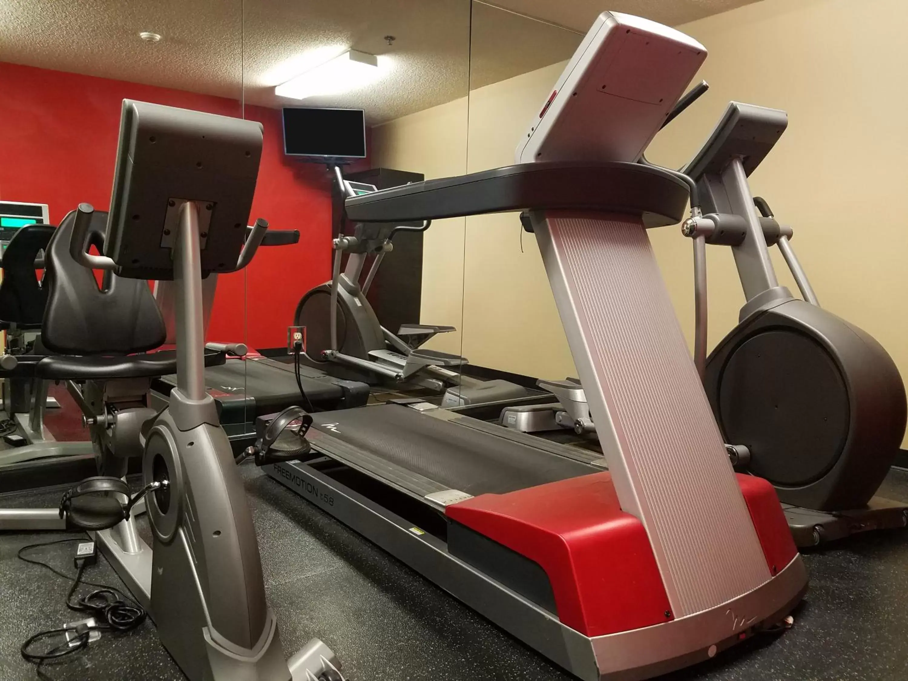 Fitness centre/facilities, Fitness Center/Facilities in Extended Stay America Suites - Cincinnati - Florence - Meijer Dr