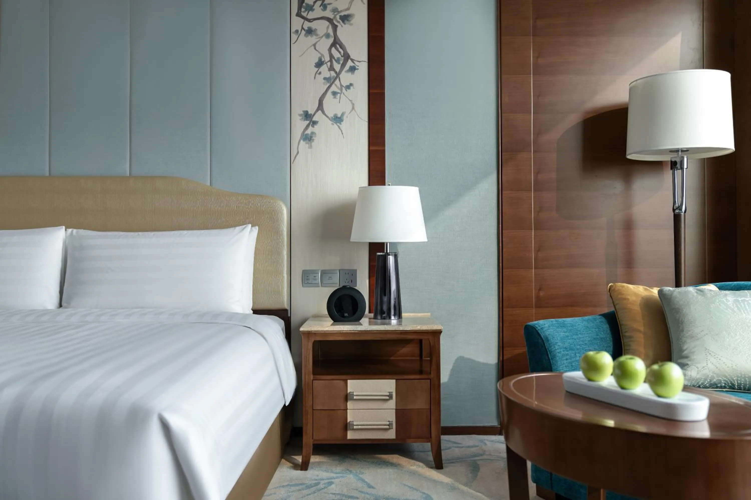 Bedroom, Bed in Shangri-La Hefei