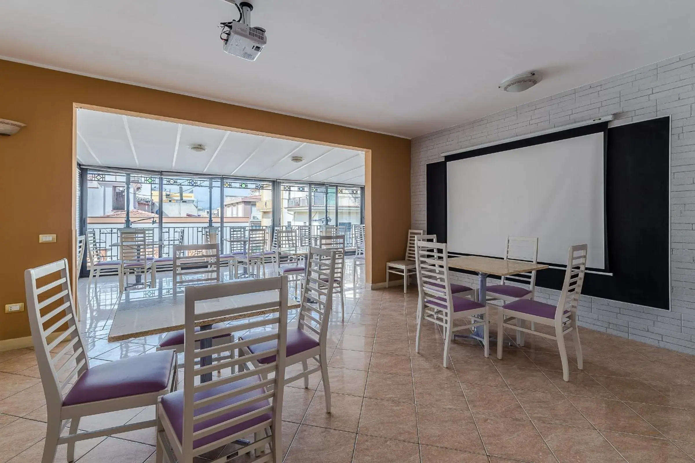 Restaurant/Places to Eat in Hotel Centrale Bagheria