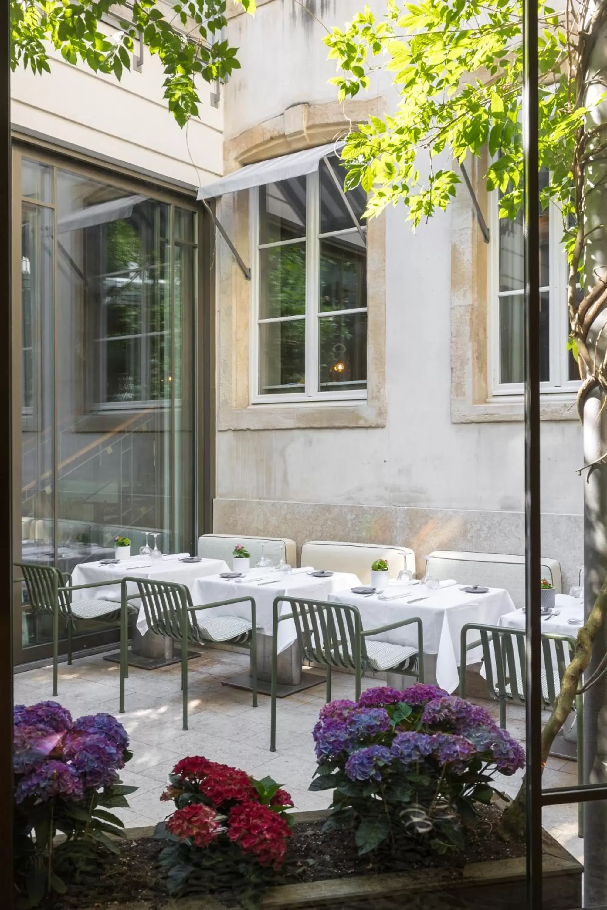 Patio, Patio/Outdoor Area in Hotel Le Place d'Armes