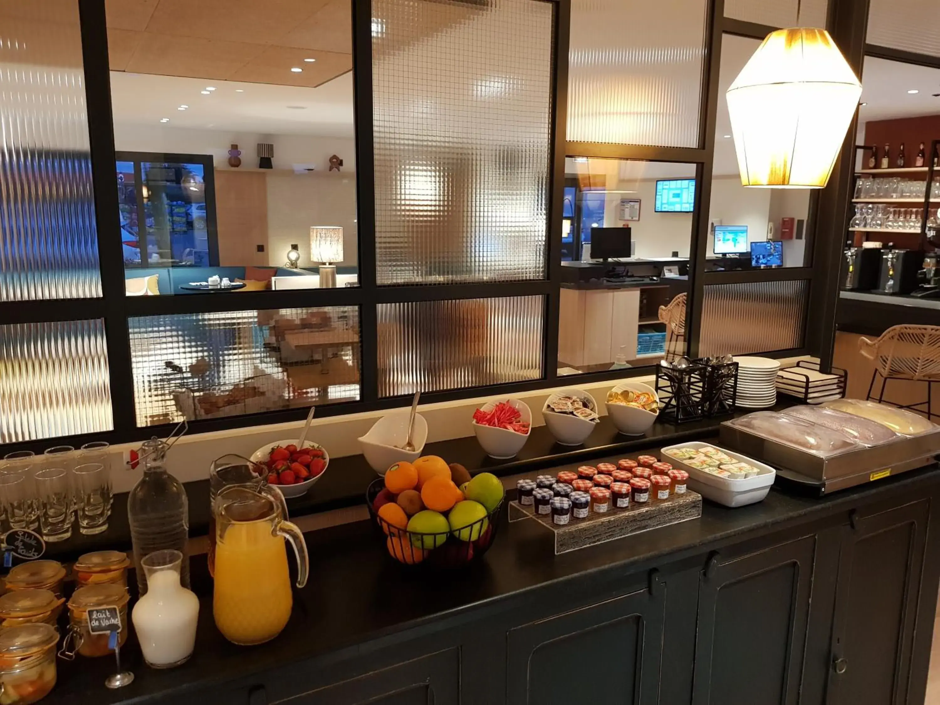 Buffet breakfast in Kyriad Carcassonne - Aéroport