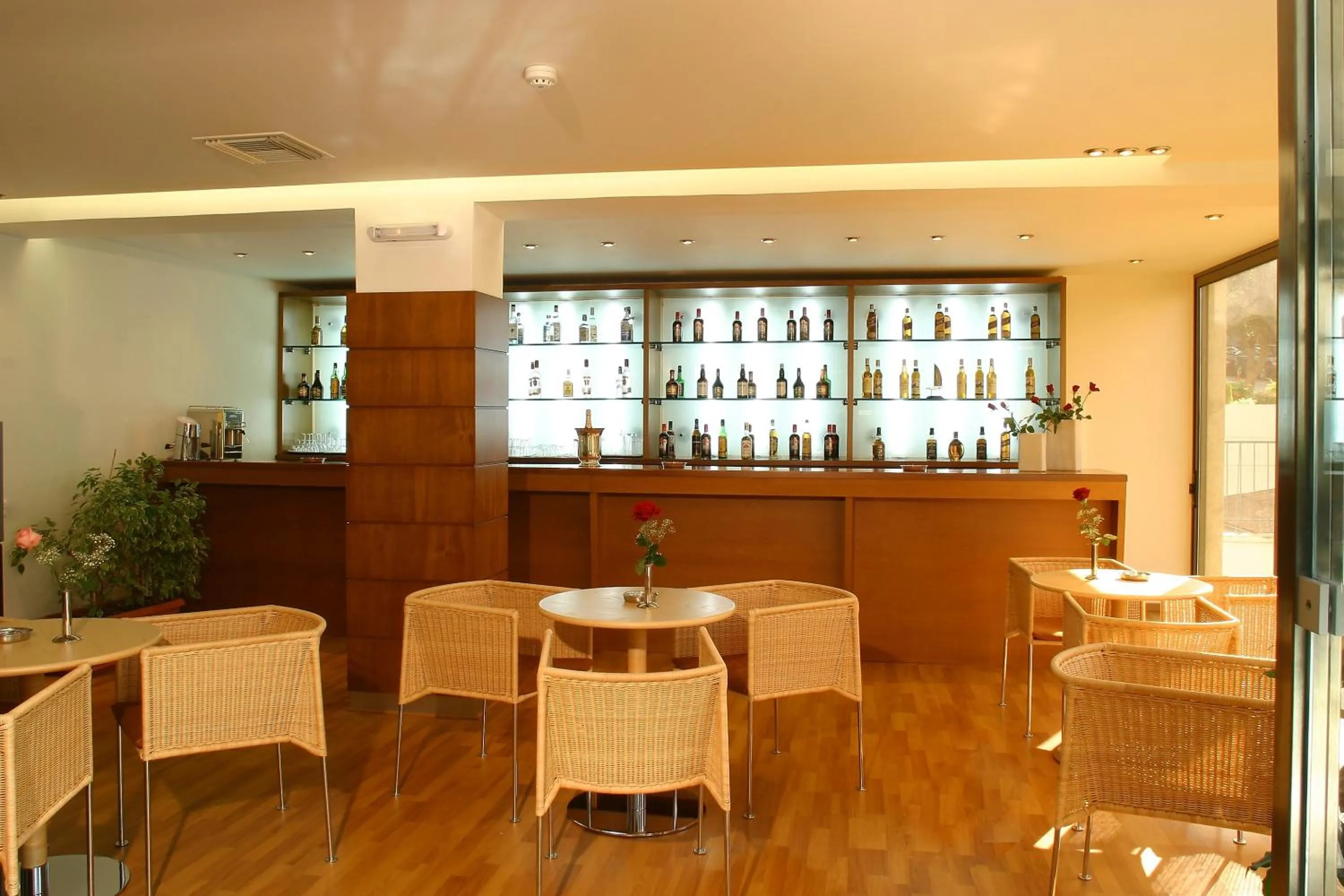 Lounge or bar in Blue Sea Hotel Alimos