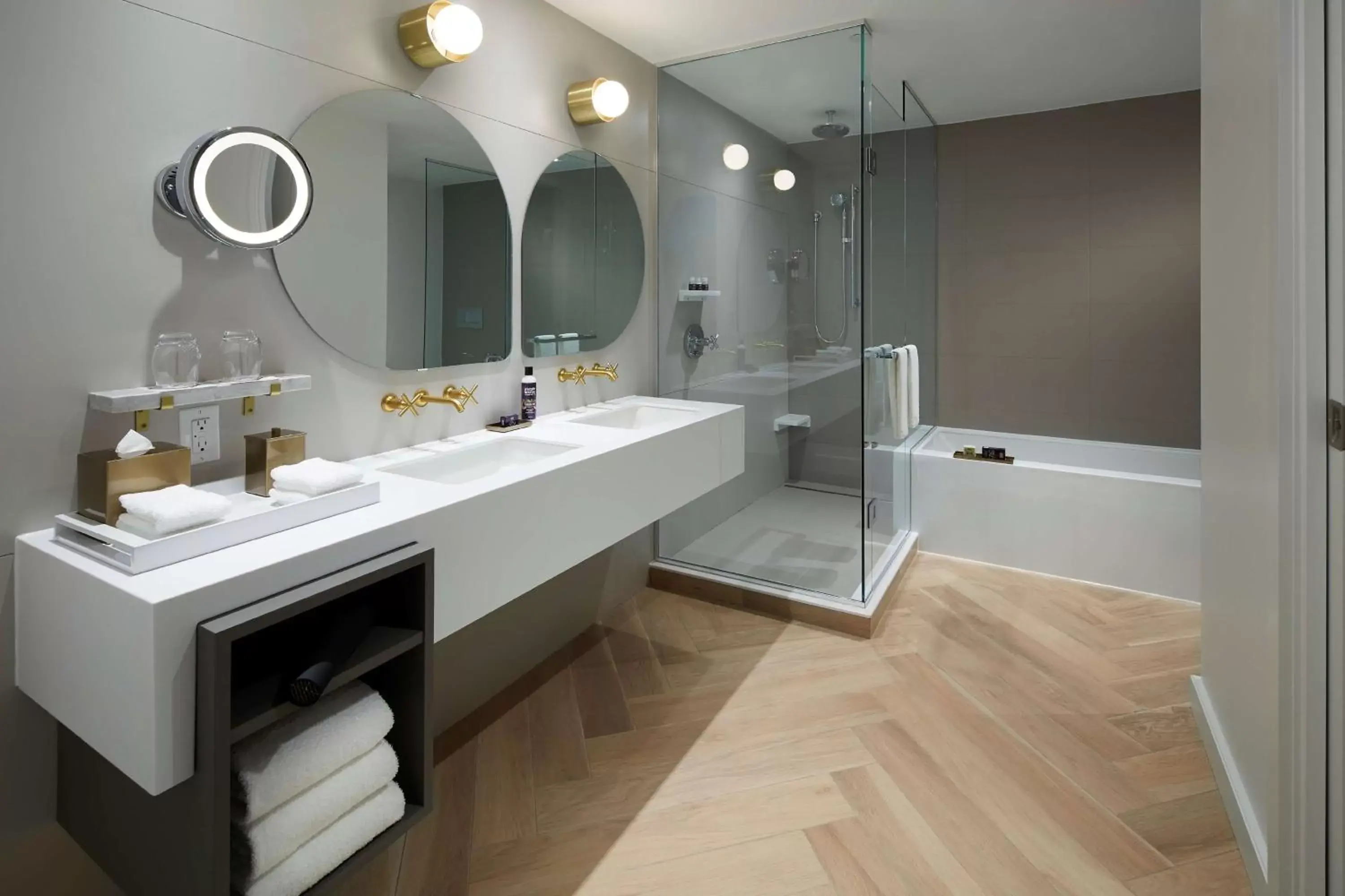 Photo of the whole room in Andaz Ottawa Byward Market, By Hyatt Photo of the whole room in Andaz Ottawa Byward Market, By Hyatt