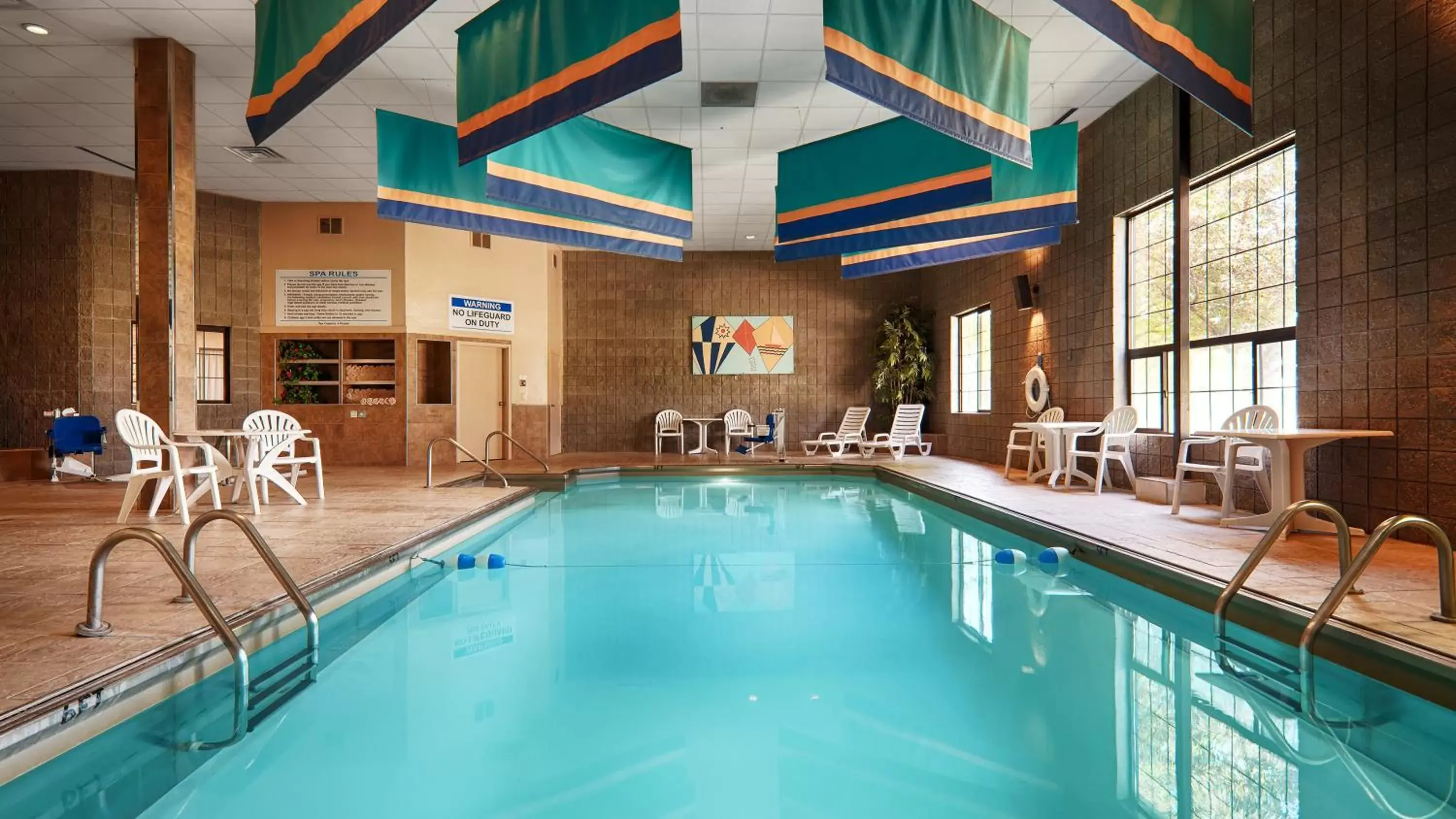 Pool view, Swimming Pool in Best Western Plus Butte Plaza Inn
