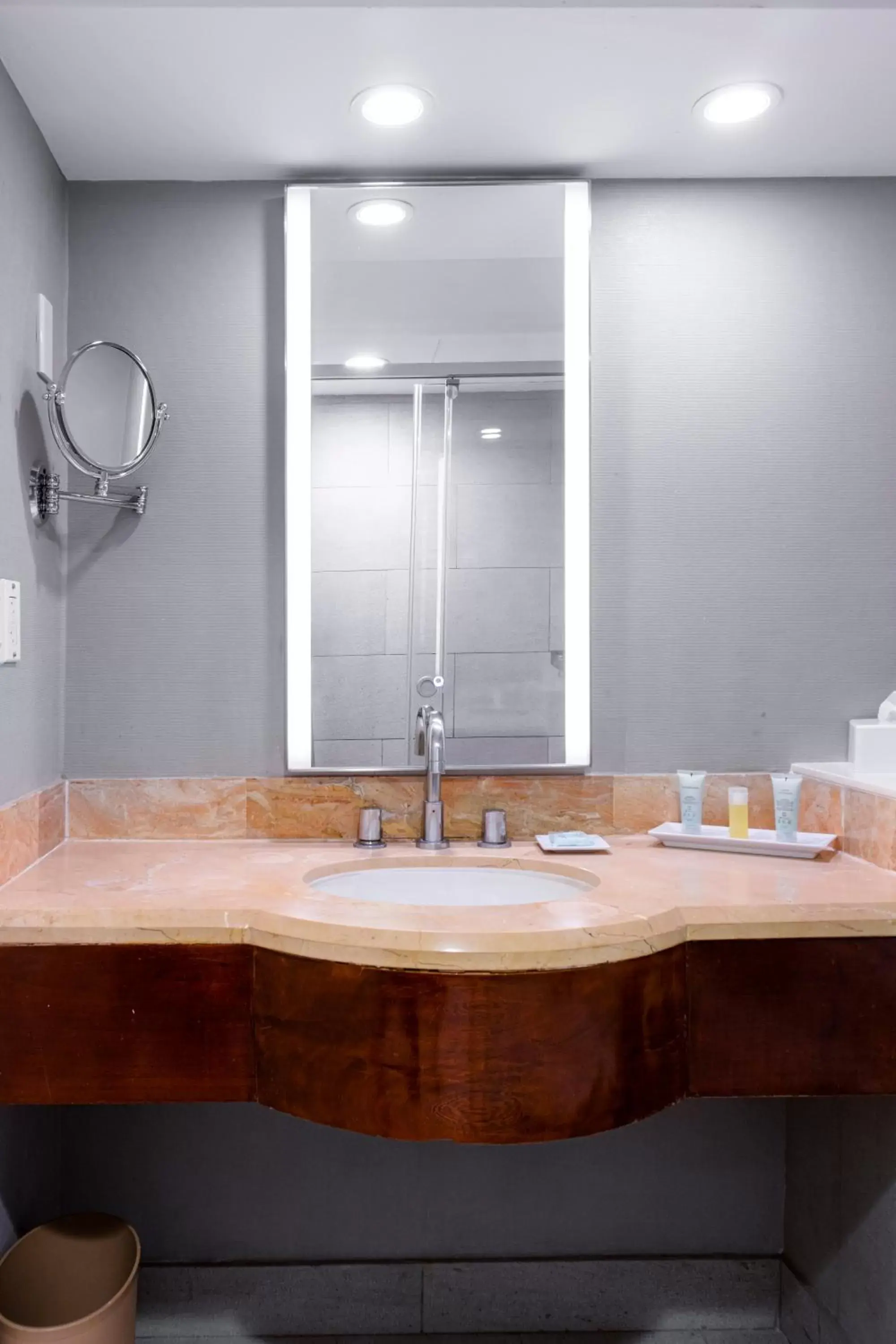 Bathroom in Crowne Plaza Managua, an IHG Hotel