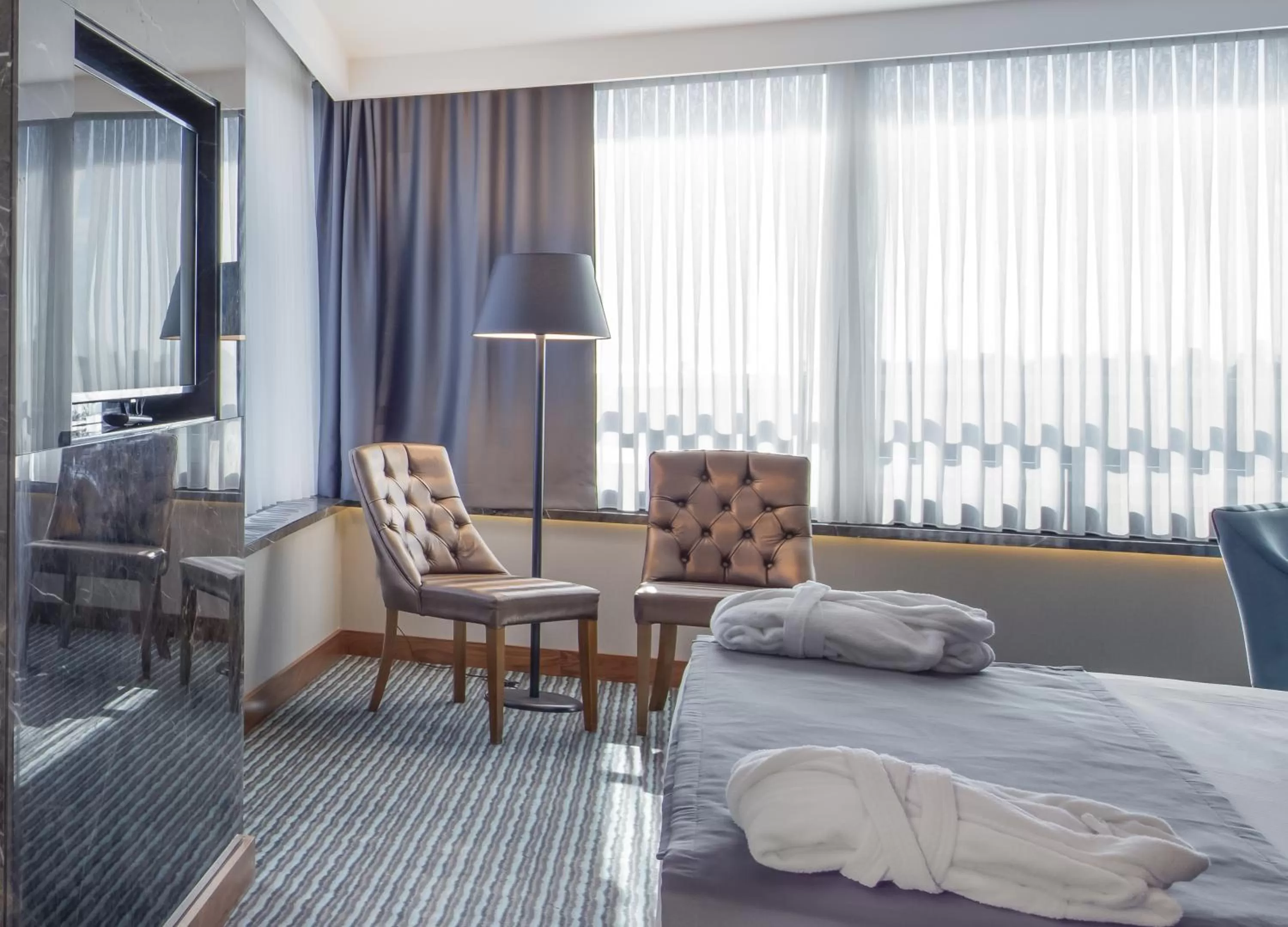 Seating area, Bed in Volley Hotel Istanbul