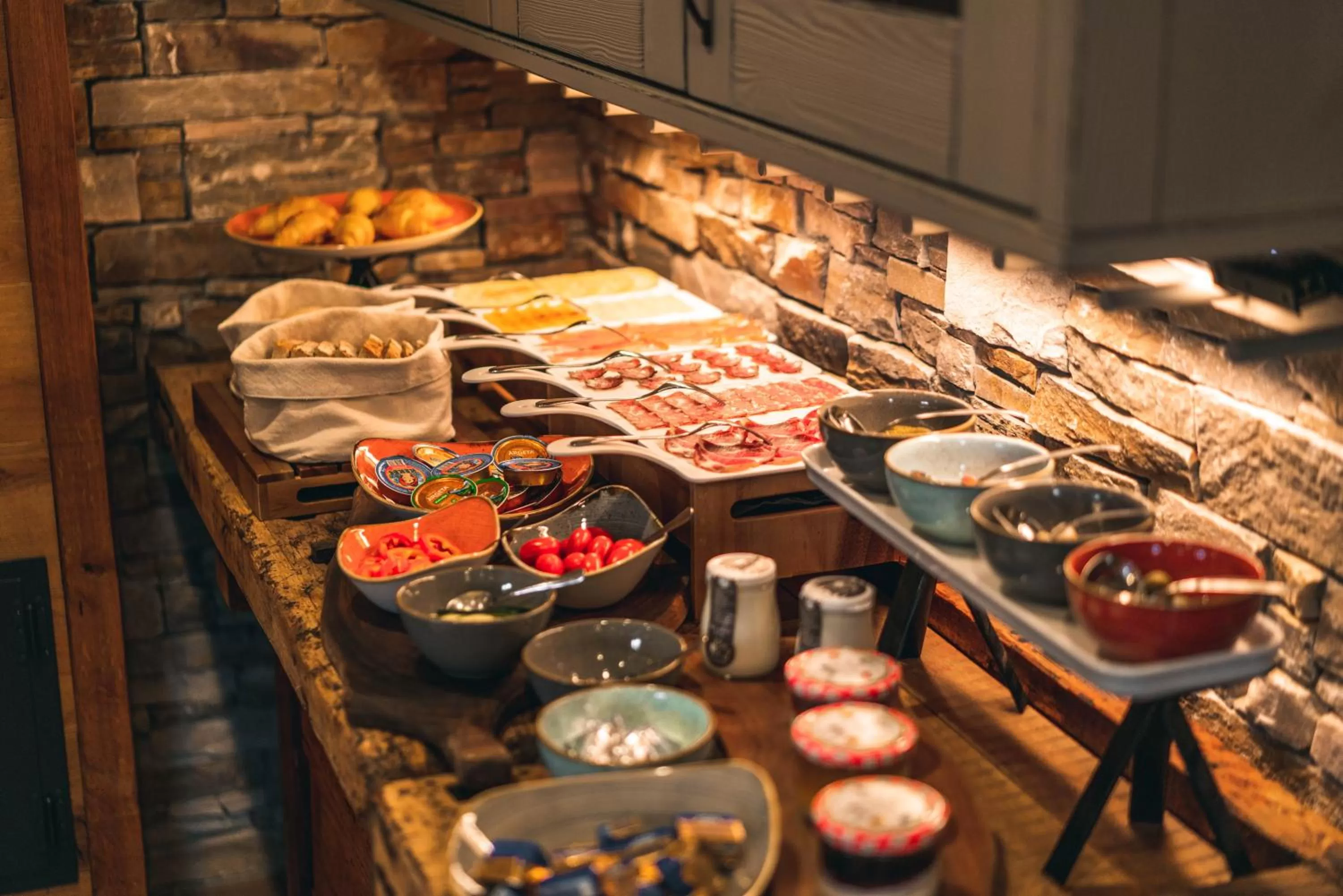 Restaurant/places to eat in Hotel Zamorc